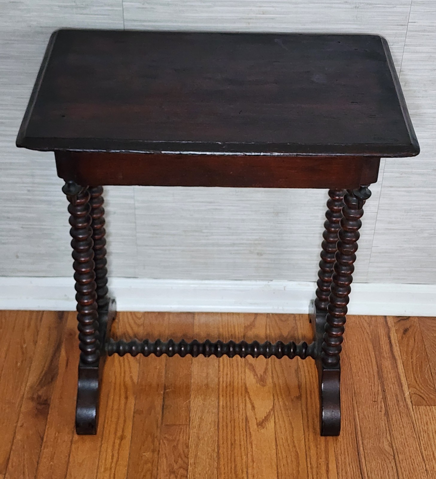 1800s Barley Twist Table