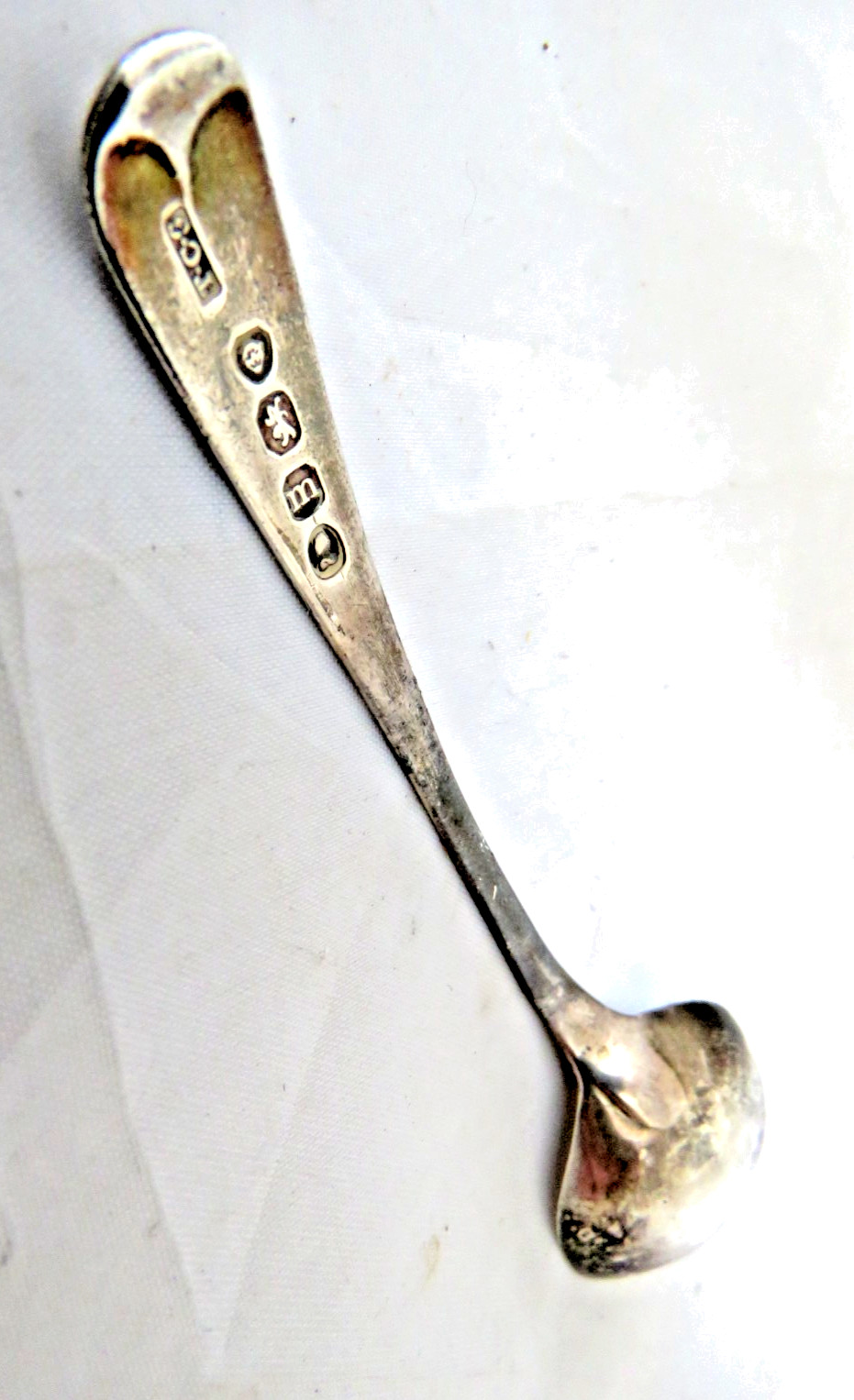 George IV silver mustard spoon . Superb hallmarks . Free postage . London 1827 .
