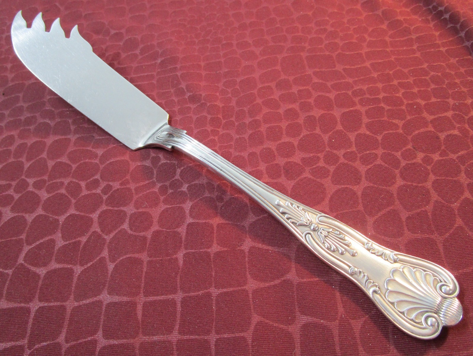 KINGS Cheese Knife Antique Gorham Silverplate C1890 No Monograms bw