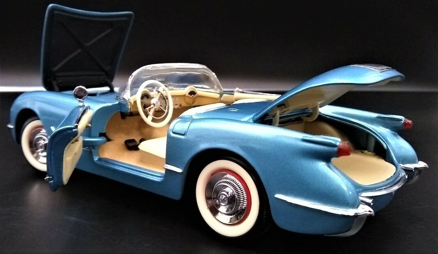 Antique Vintage Mid-Century Modernism Modern Chevrolet Corvette Concept Race Car