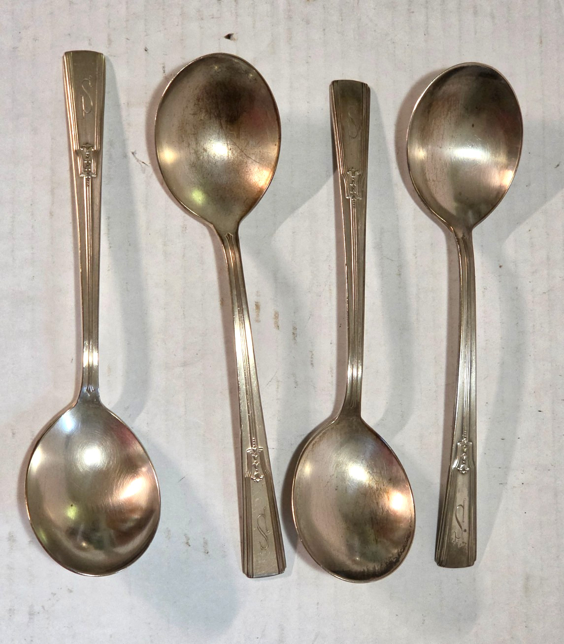 Vtg WM Rogers Mfg Co IS Revelation Extra Silver Plate 4 Jumbo Soup Spoons