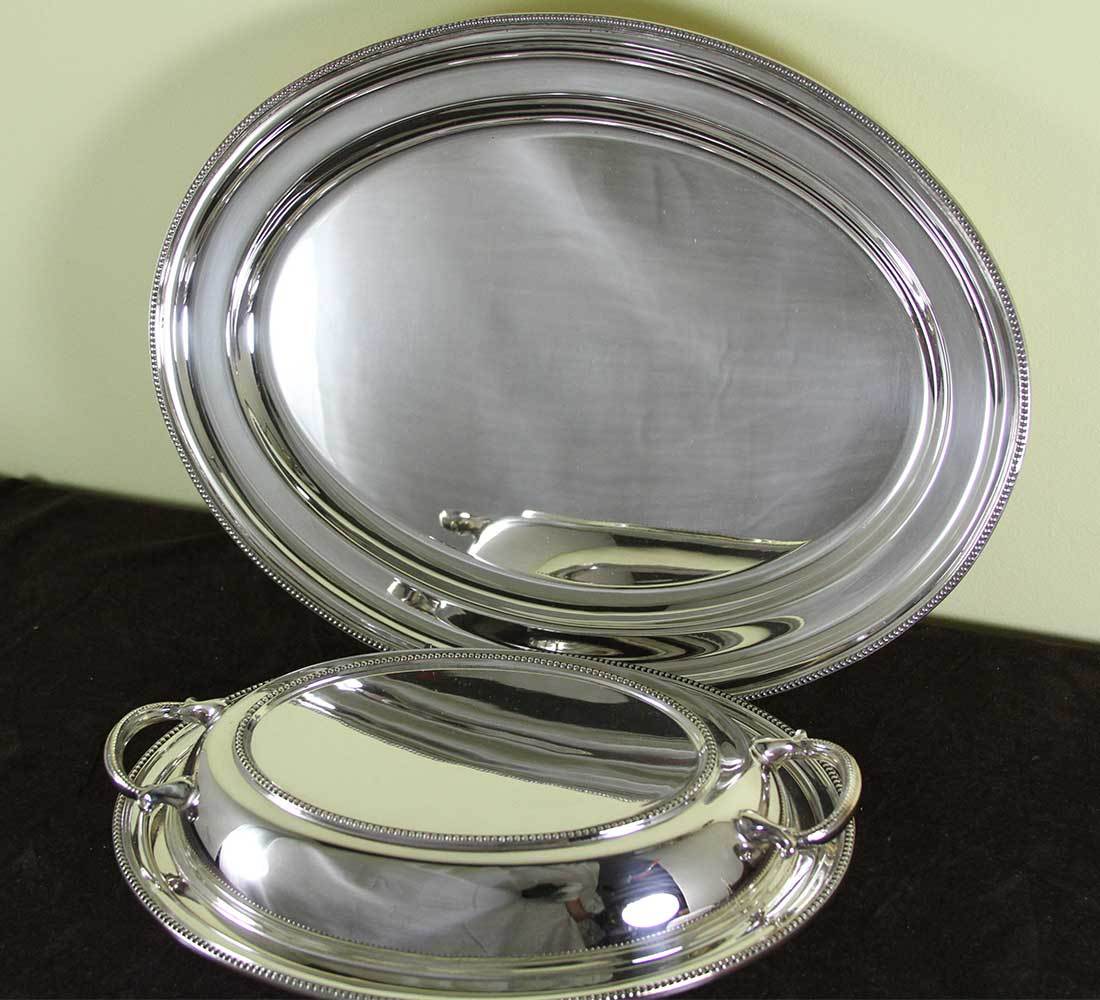 Entree Dish & Cover with Bead Pattern, Applied Border