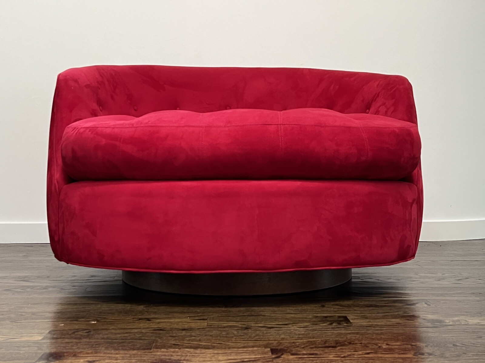 Milo Baughman for Thayer Coggin Large Swivel Tub Chair