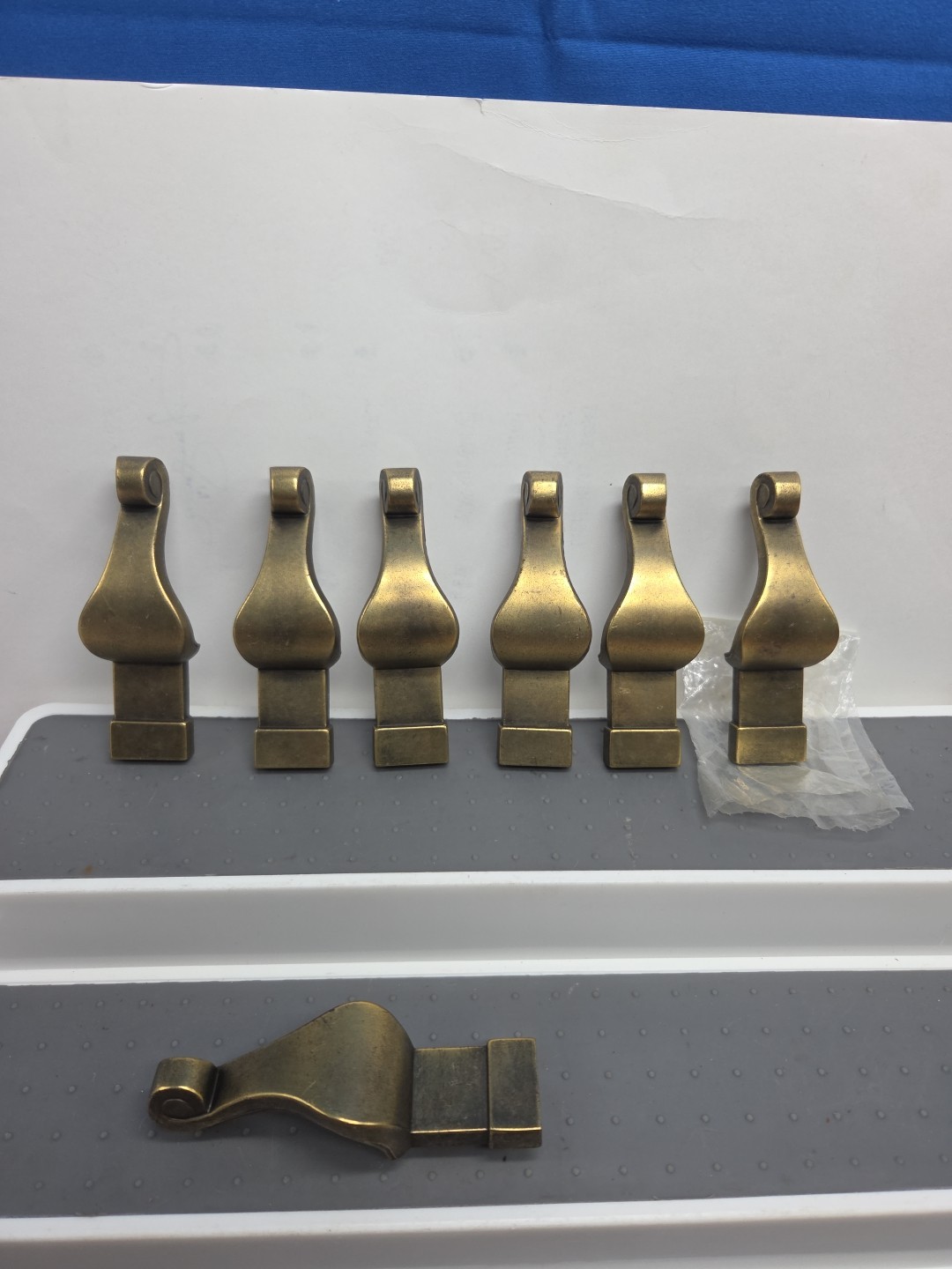 Set Of 6 Vintage Metal Plated Style Drawer Pull Shiny Vintage Gold Brass Color.