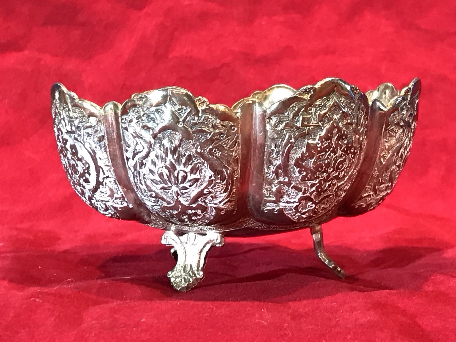Vintage Hand Engraved Middle Eastern Bowl,84 SOLID Silver 122.79 grams