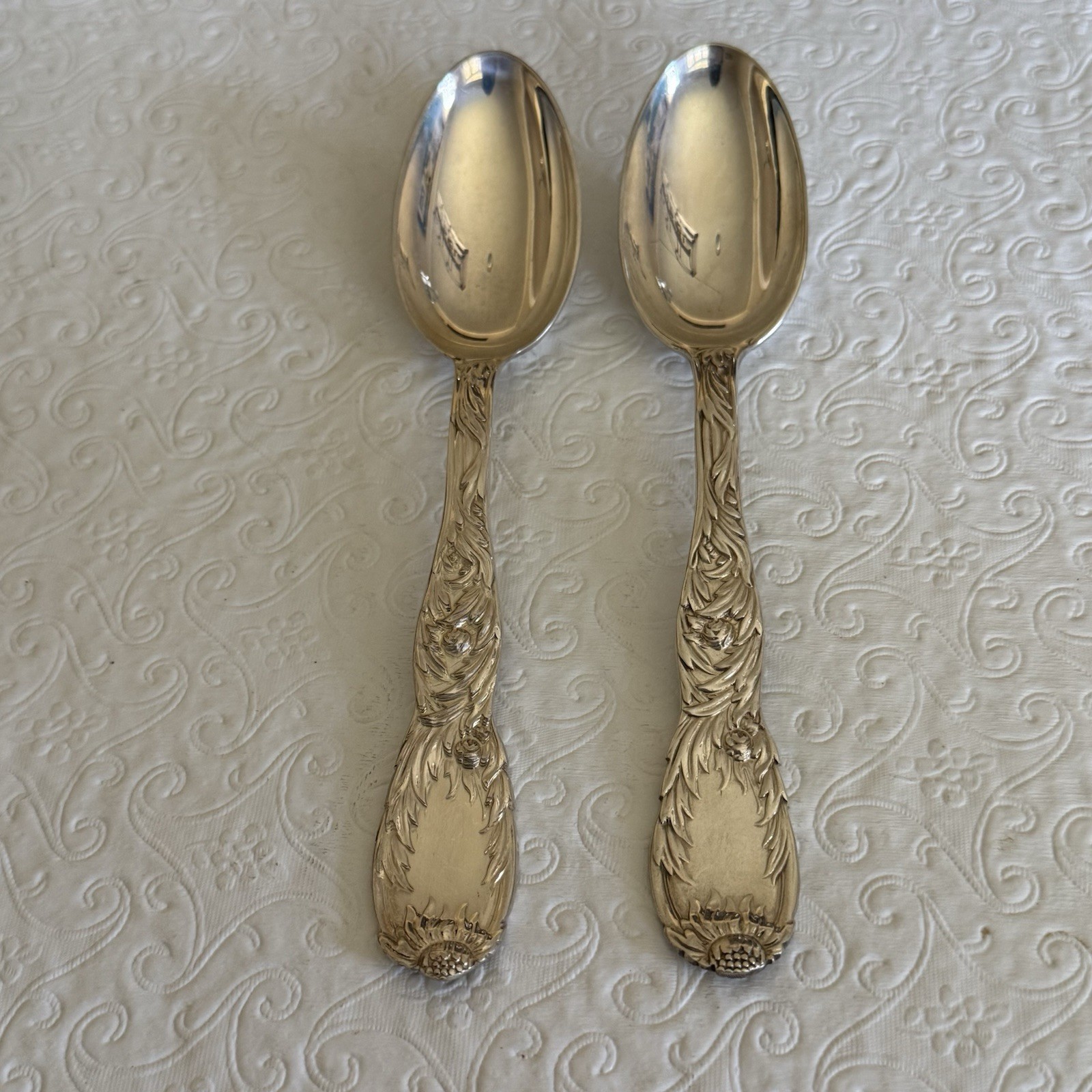 2 CHRYSANTHEMUM TIFFANY CO STERLING SILVER OVAL SOUP SPOON 6-7/8″