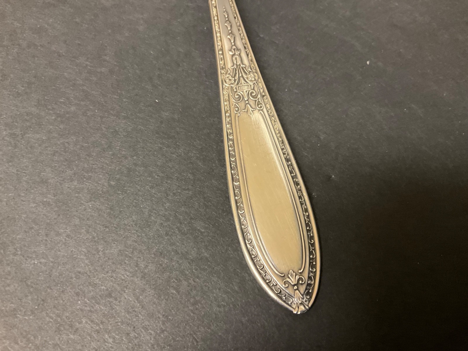 Serving Spoon 8.5″ Triumph pattern Rogers & Sons 1925 AA Silverplate