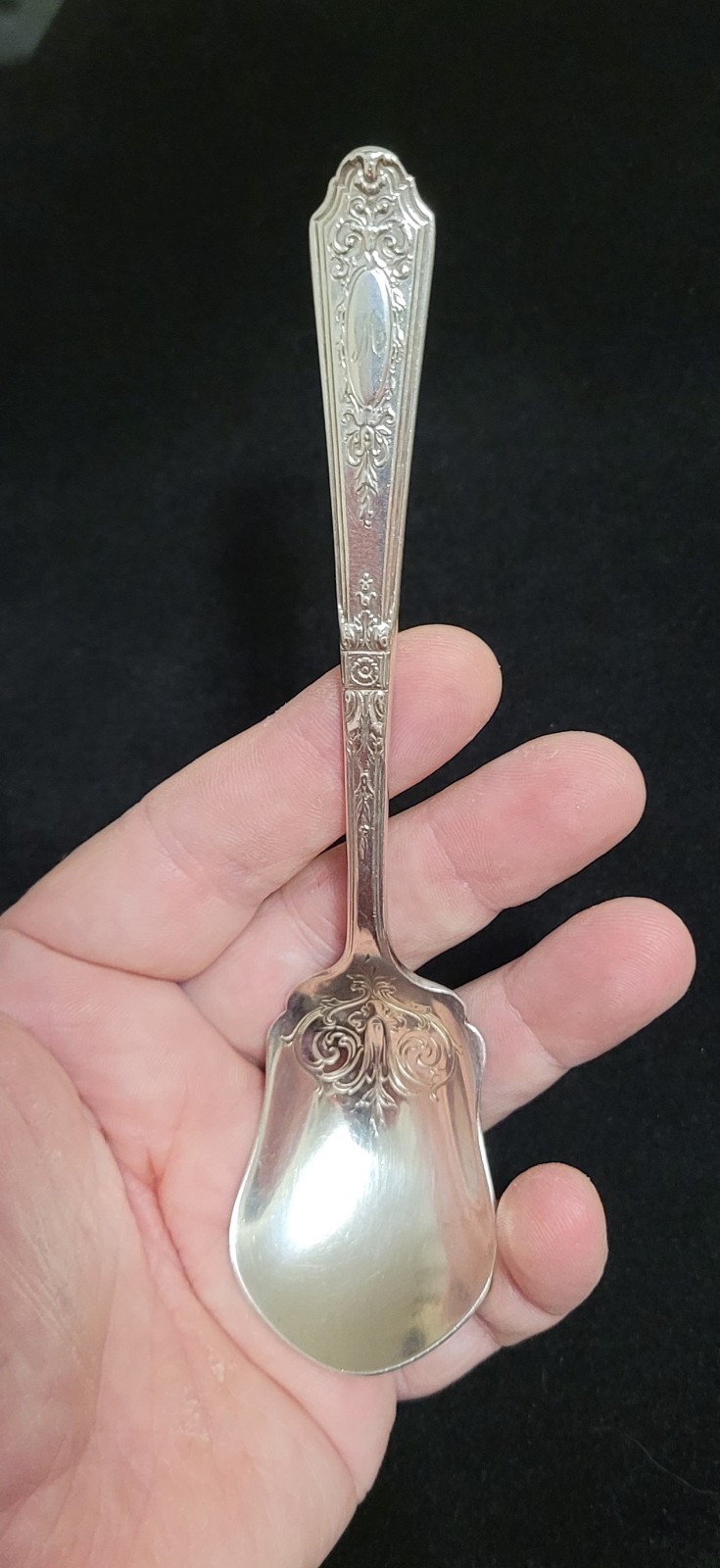 Antique R. Wallace 6″ Sterling Silver Sugar Spoon 33.5 Grams * EUC Monogrammed