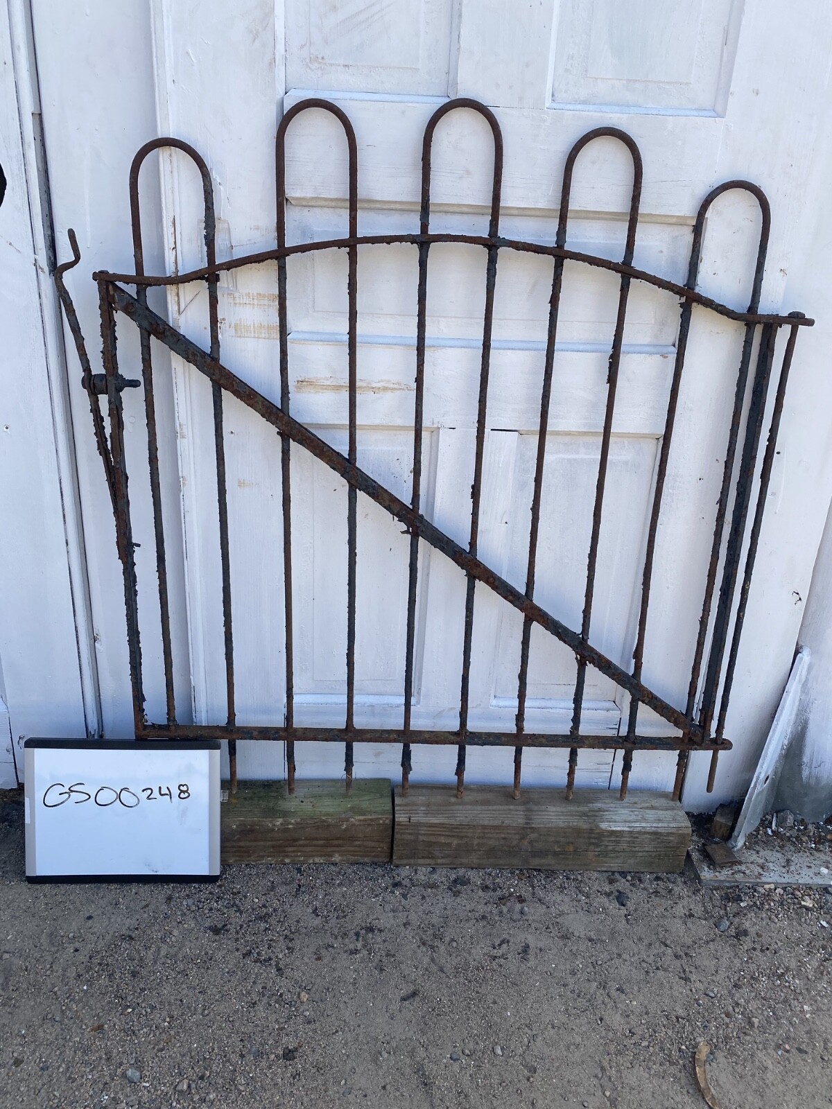 Antique Iron Gate GS20248- 34 1/4″ wide x 38 1/2″ tall