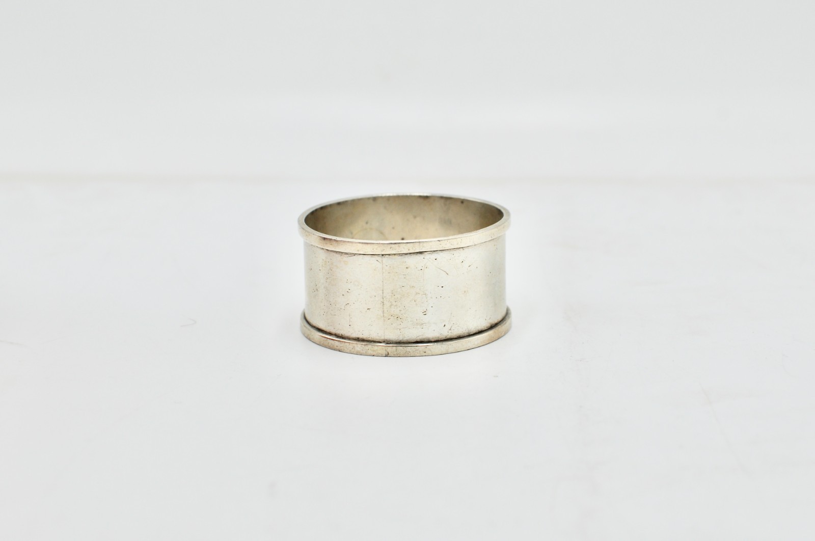 Sterling Silver Napkin Ring with engraving: J.A.C. Marked Stg Sil 30 grams