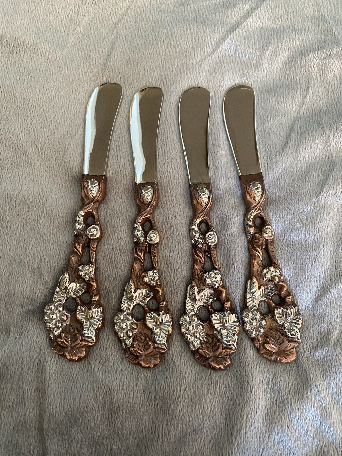 Vintage Butter Jam Spread Knives Floral Pattern Copper And Silver Set Of 4
