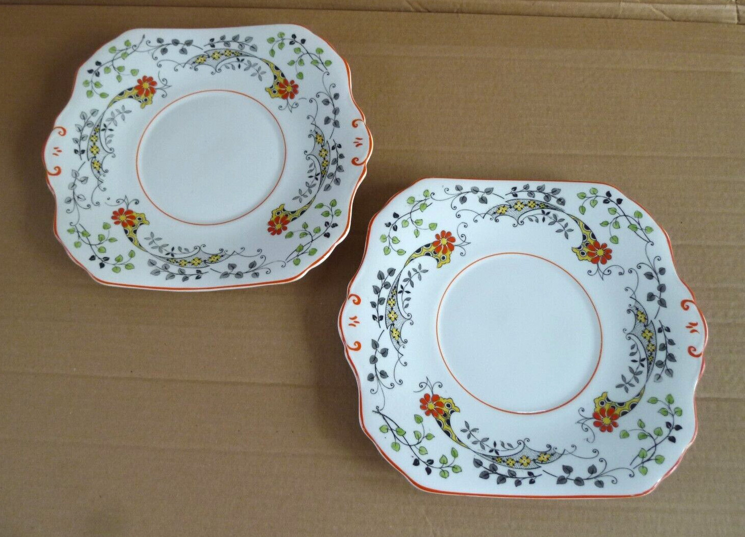 Pair CWS WINDSOR Art Deco Hand decorated Cake / Biscuit Plates EXC 24 cms
