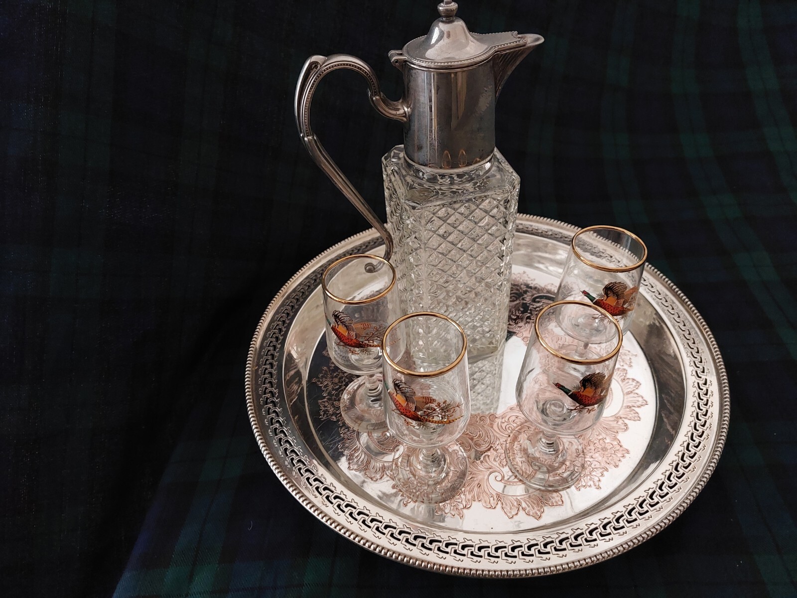 Heavy Antique 31cm Silverplate in copper Serving Tray