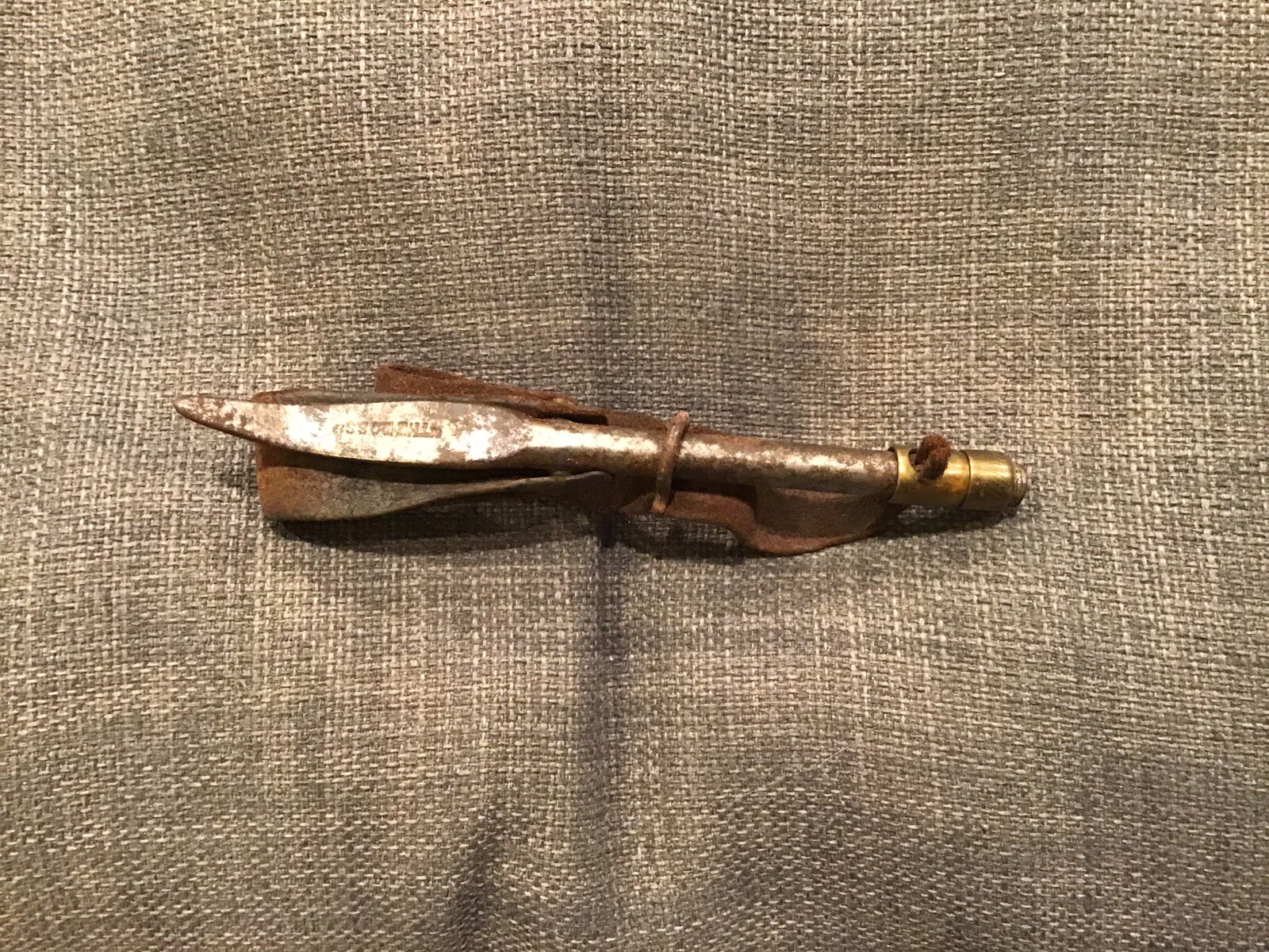 THE BOSS Primitive Corn Husker Shucker Hand Farm Tool Metal Leather Vintage Tool