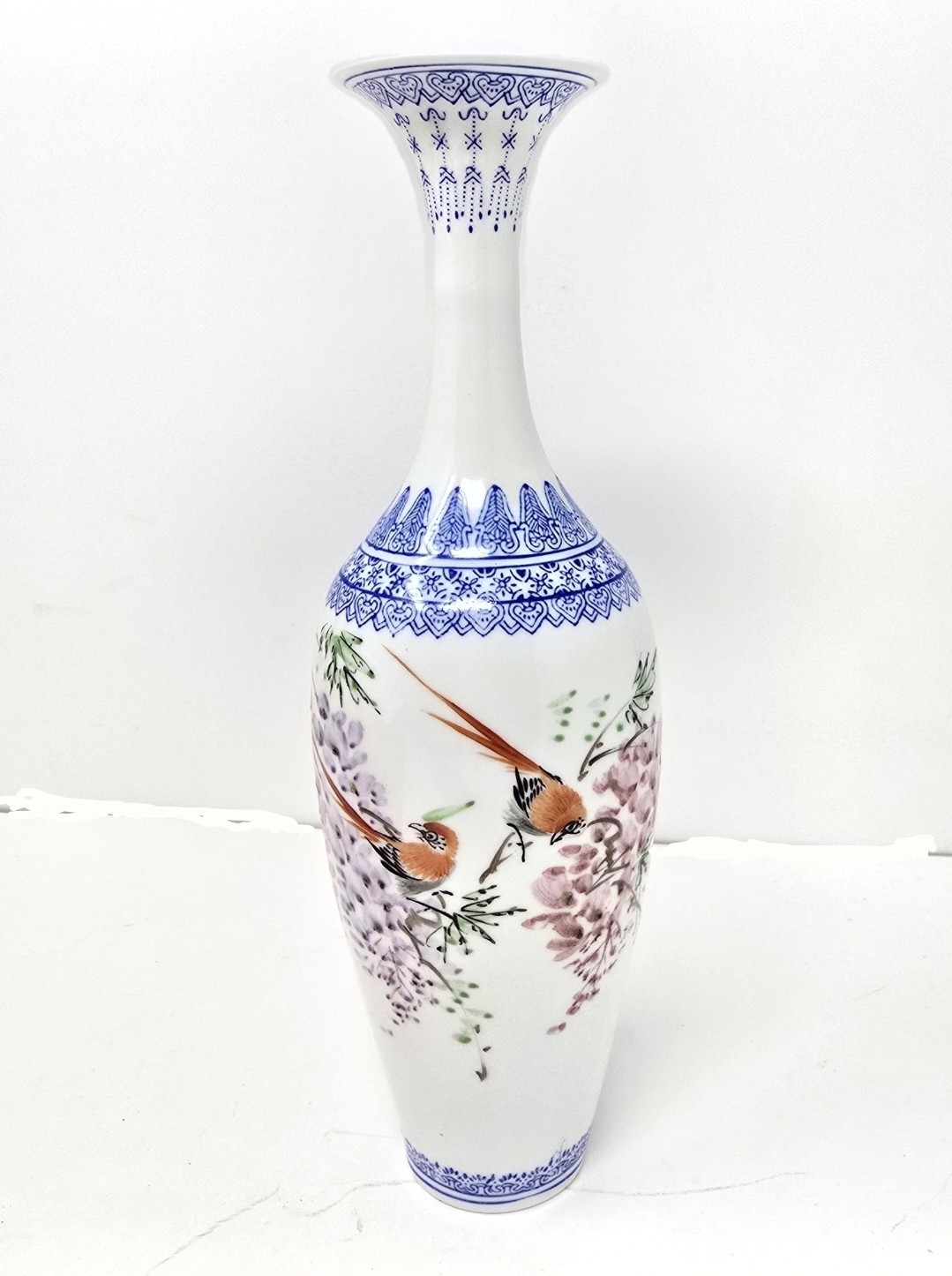 Chinese Handcrafted Hand Painted Eggshell Porcelain Vase 10″ (26cm)