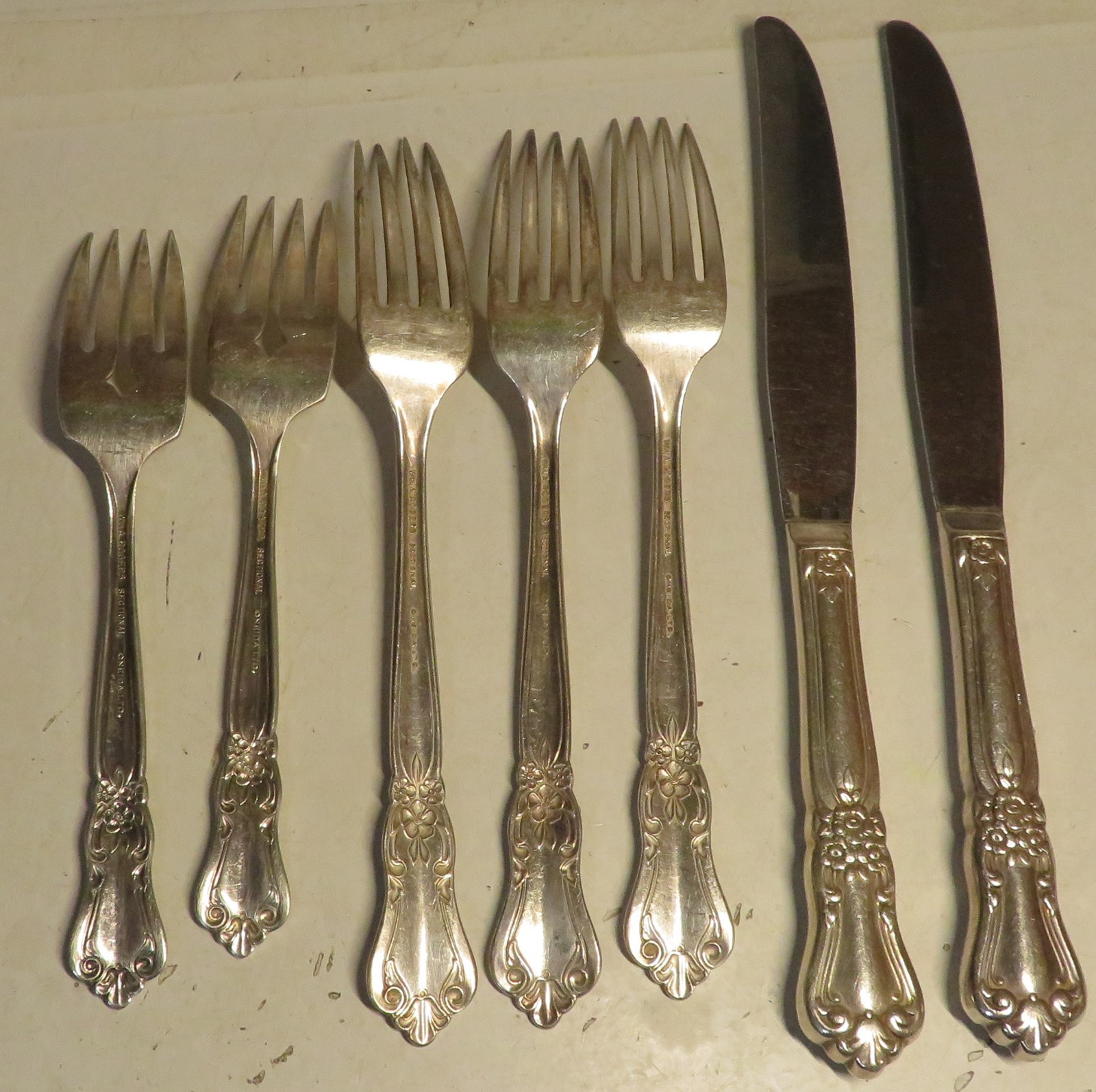 Vintage Wm A Rogers Oneida Ltd Valley Rose Silver-plated 7 Pc Mixed Lot Fork Kni