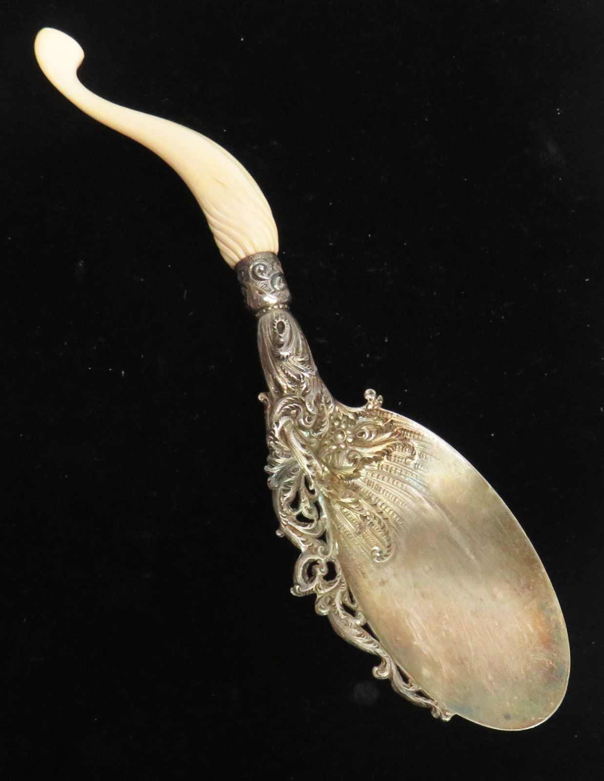 WHITING 1870’s STERLING SILVER #2888IVORY PATTERN 9 1/2″ ICE CREAM SCOOP