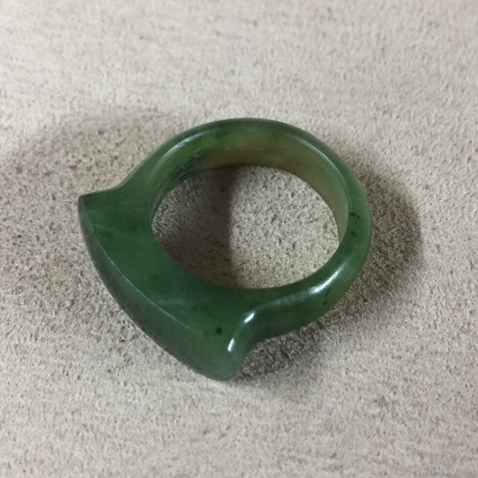 VTG Green Jade Carved Saddle Ring 7.25”