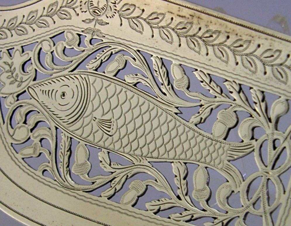WILLIAM IV STERLING SILVER FISH FISH SERVER 1831 ANTIQUE 146g