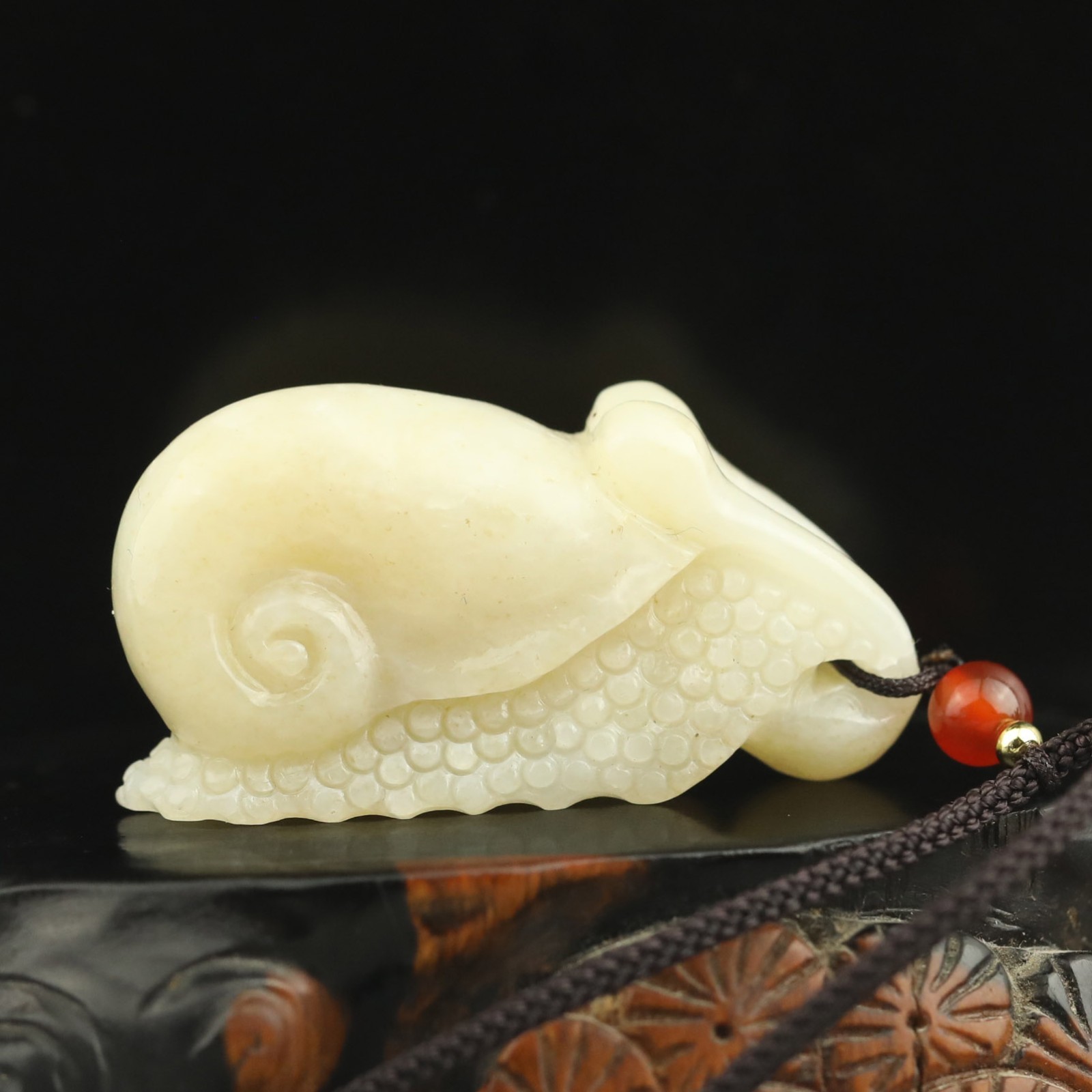 Natural hetian Jade hand carved snail pendant A6