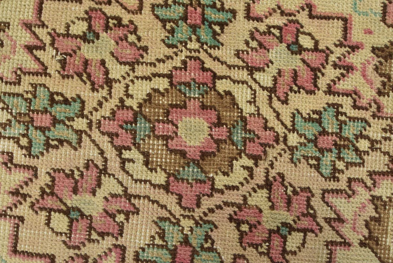 Vintage Anatolia 10′ x 12’7” Pink Traditional Wool Hand-Knotted Oriental Rug
