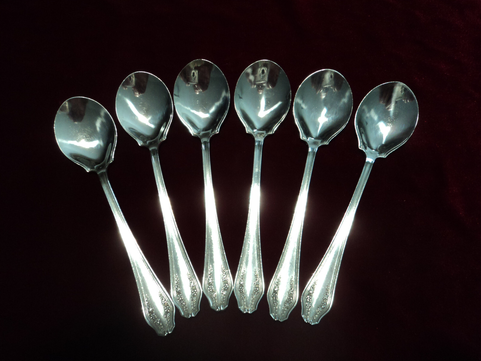 Silverplate Flatware Lot of 6 Ice Cream Spoons Rogers Int’l Garland 1914