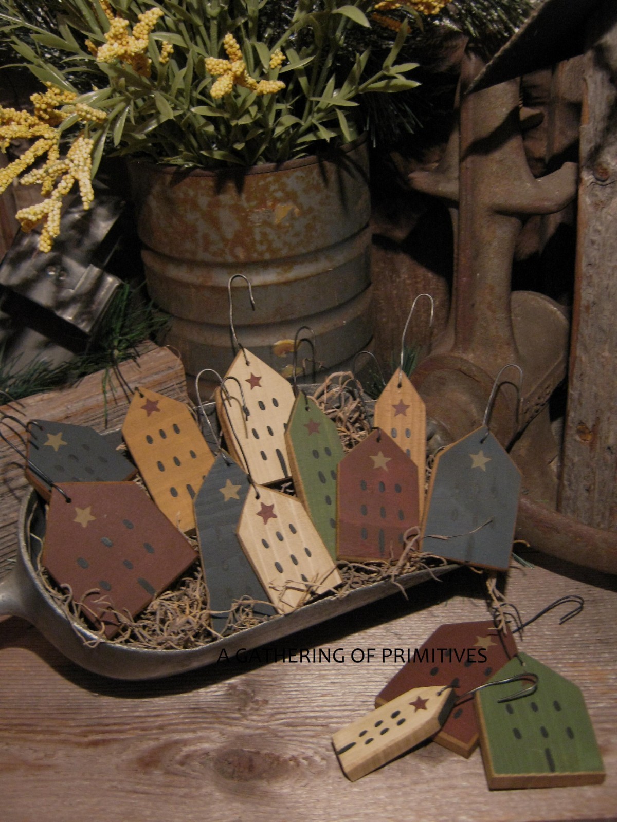 10 Primitive Handmade Wood Saltbox House Star Bowl Filler Ornament Tuck