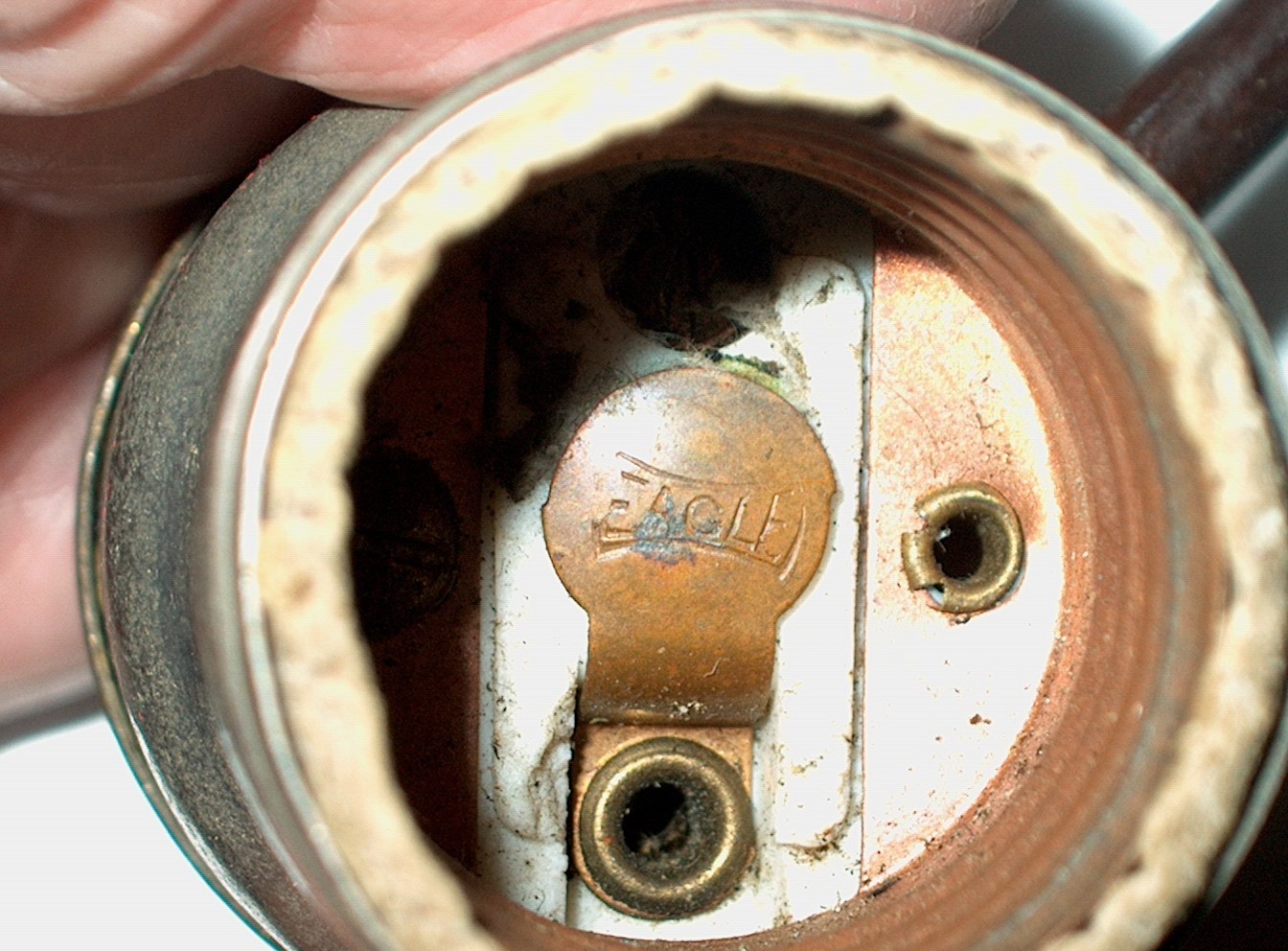 ANTIQUE ODD & RARE SOCKET SIGNED EAGLE 1 OF THE FIRST SINGLE PUSH BUTTON ON-OFF