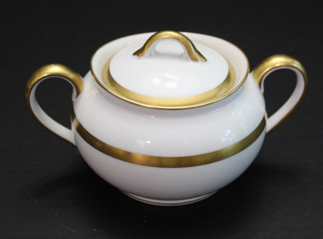 Antique White Japanese Porcelain Sugar Bowl c 1920 Warranted 18 Carat Gold Band