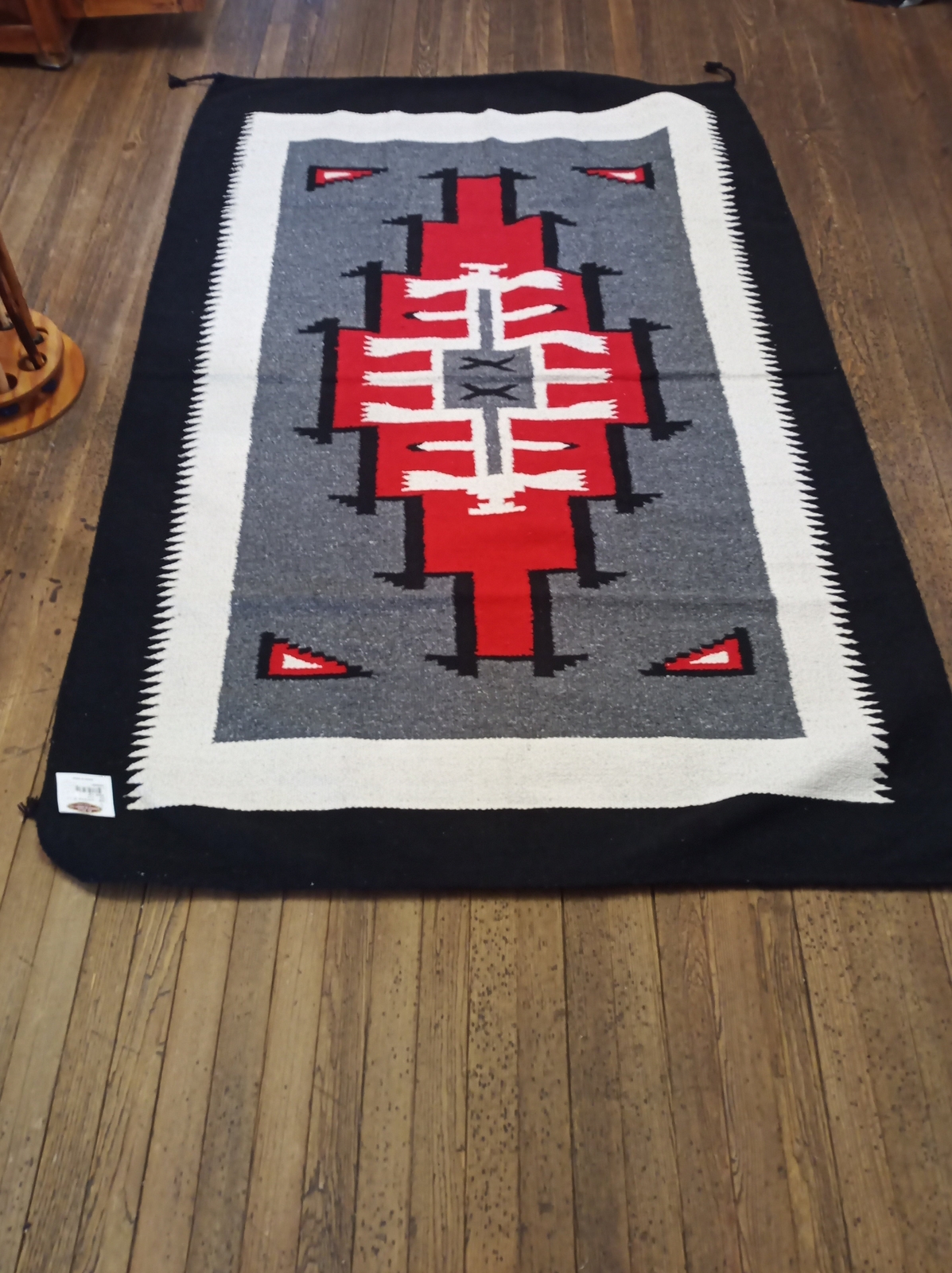 Handwoven Southwest Design Acrylic Rug; 4’x6′