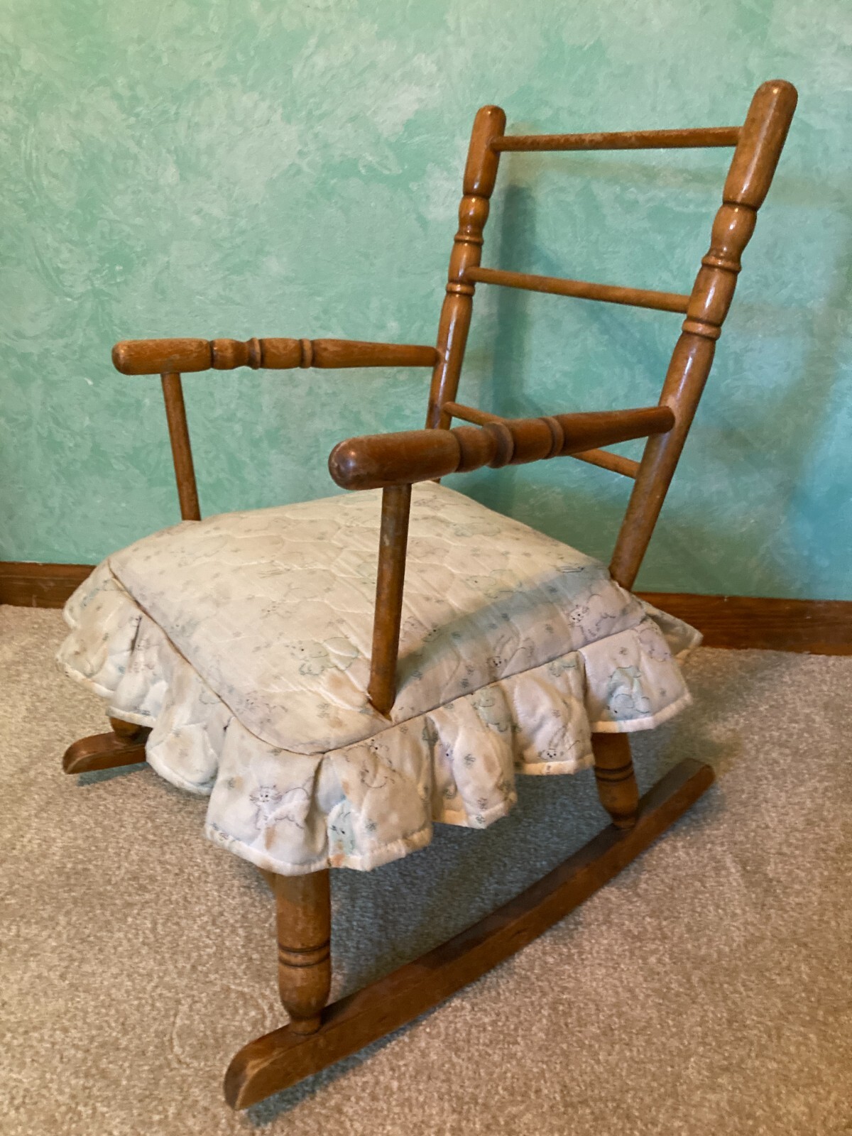 Charming Wooden Rocking Chair Classic Wood Spindle Design Padded Seat Vintage
