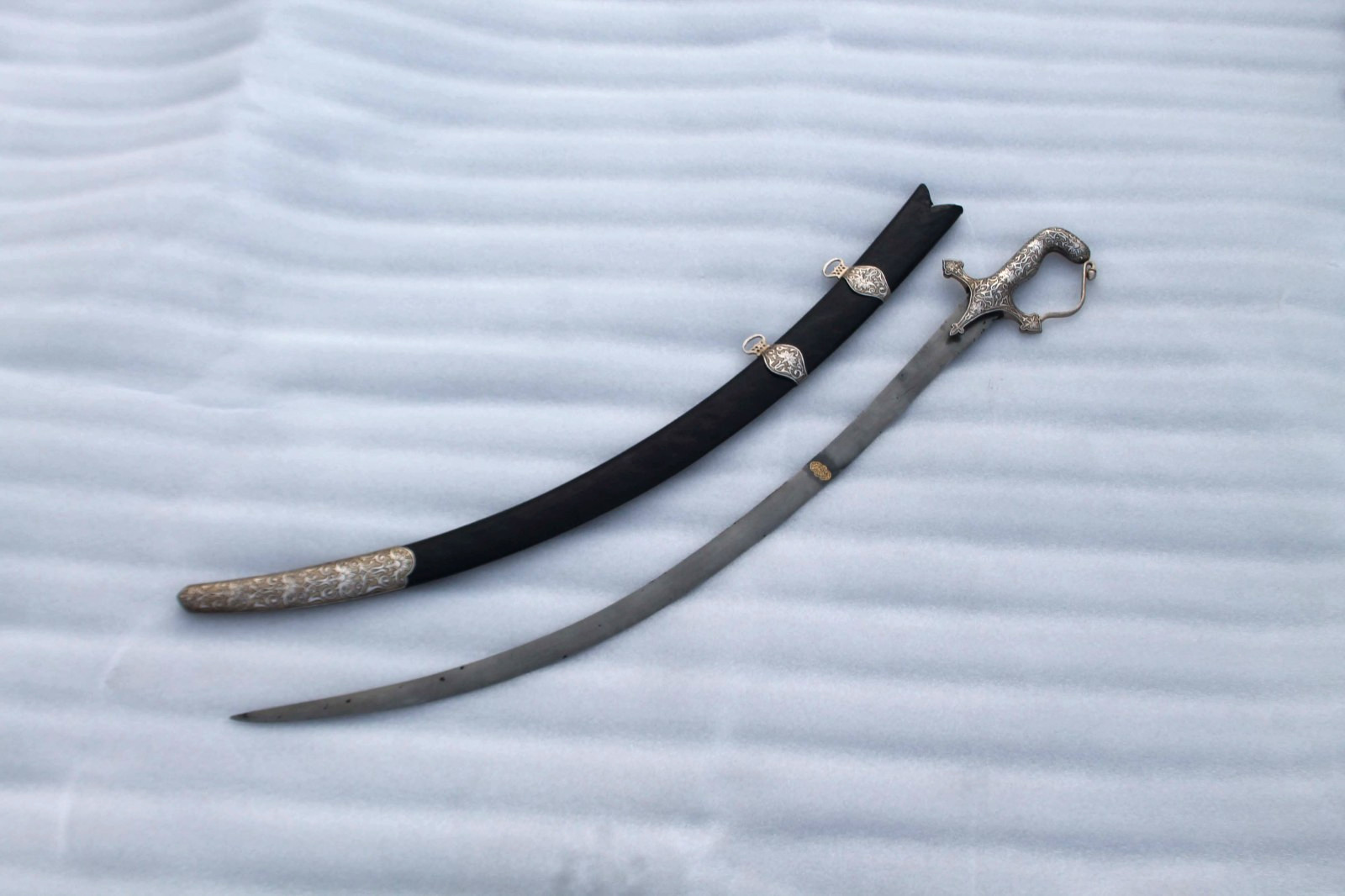 Old rare vintage Mughal rajput silver damascened shamshir kabala pala sword hilt