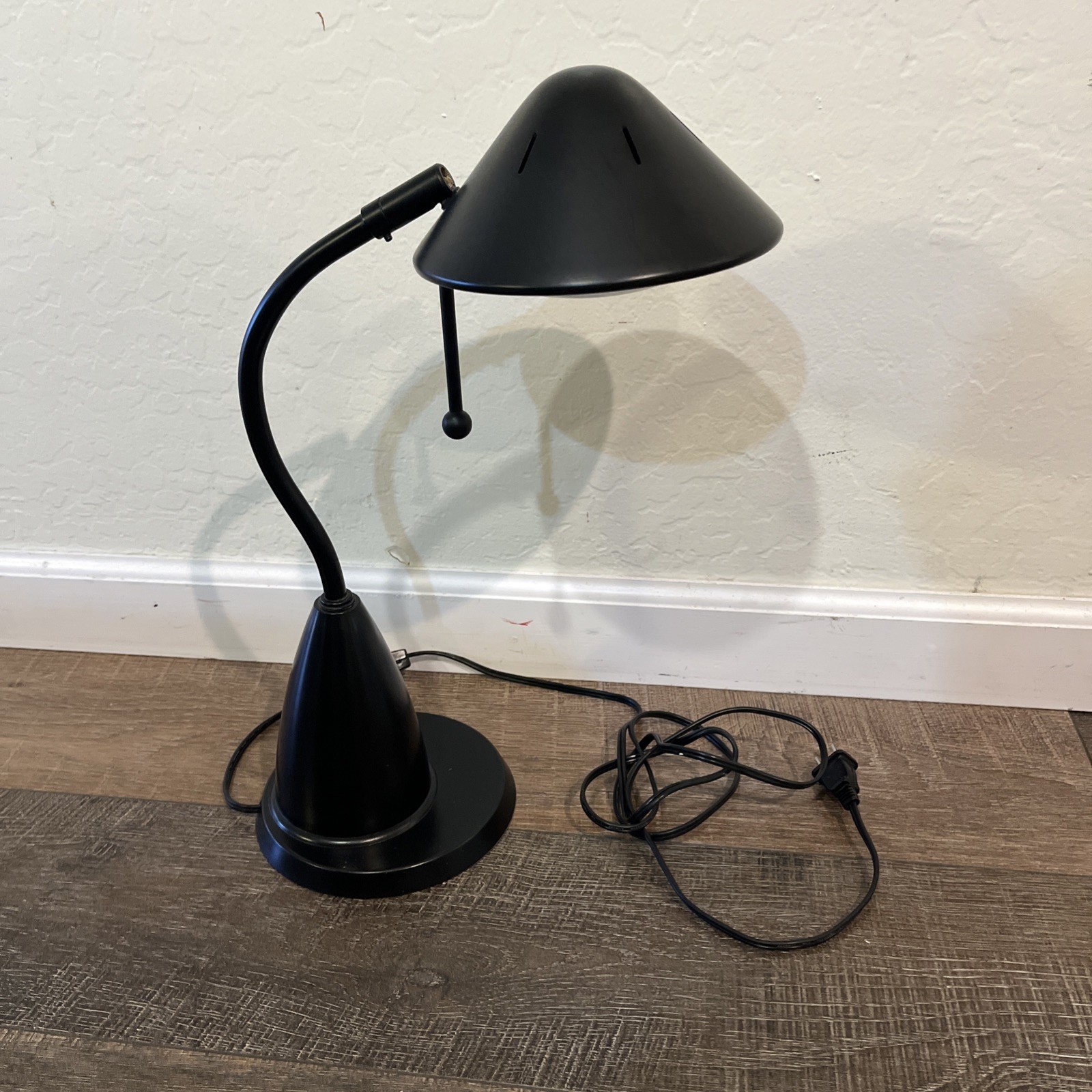 Vintage Post Modern Memphis UFO Kovacs 1980s Halogen Reading Desk Lamp – WORKS!