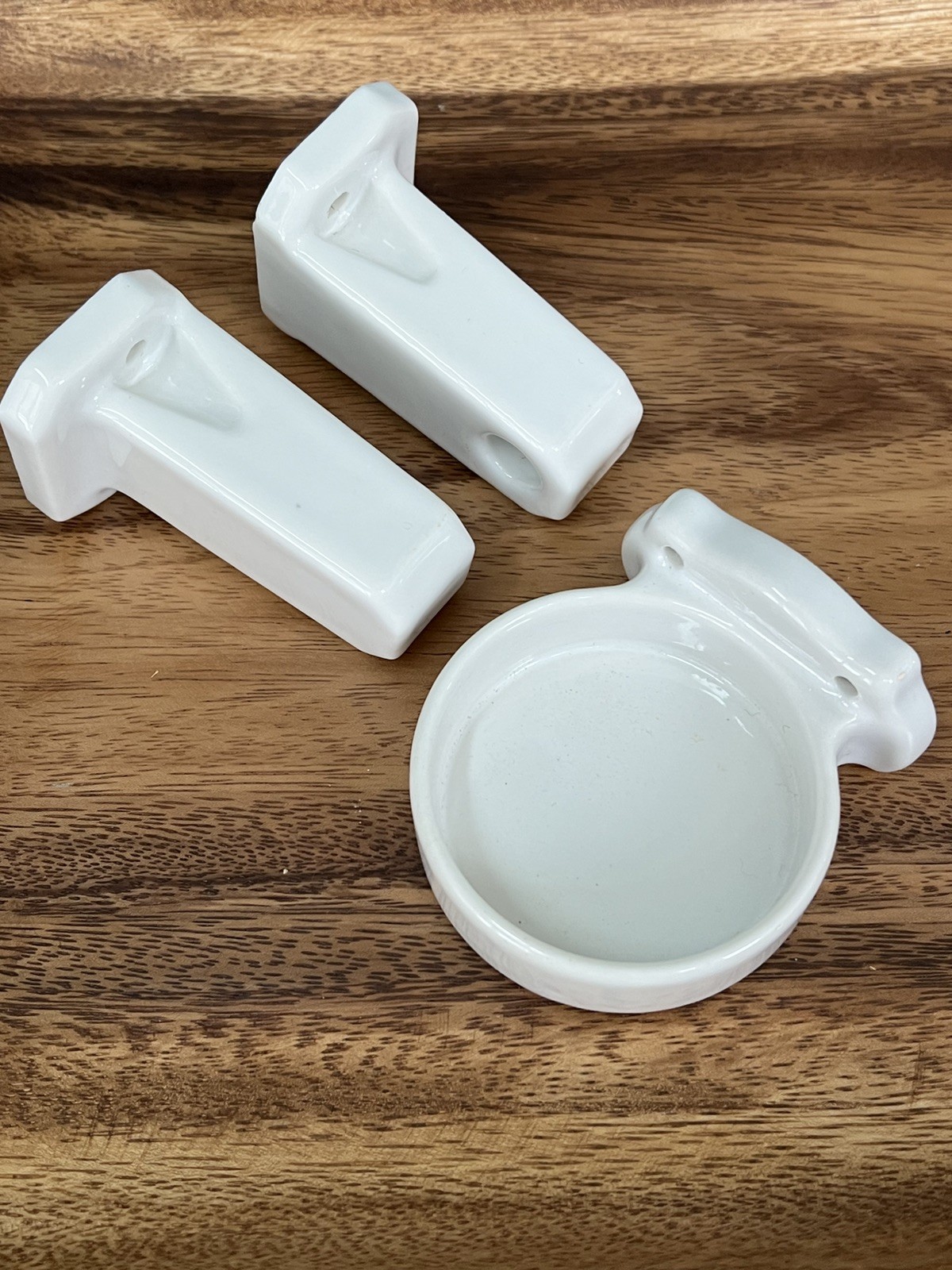 Vintage White Porcelain Bathroom Fixtures Cup Holder Towel Bar Holder Ends