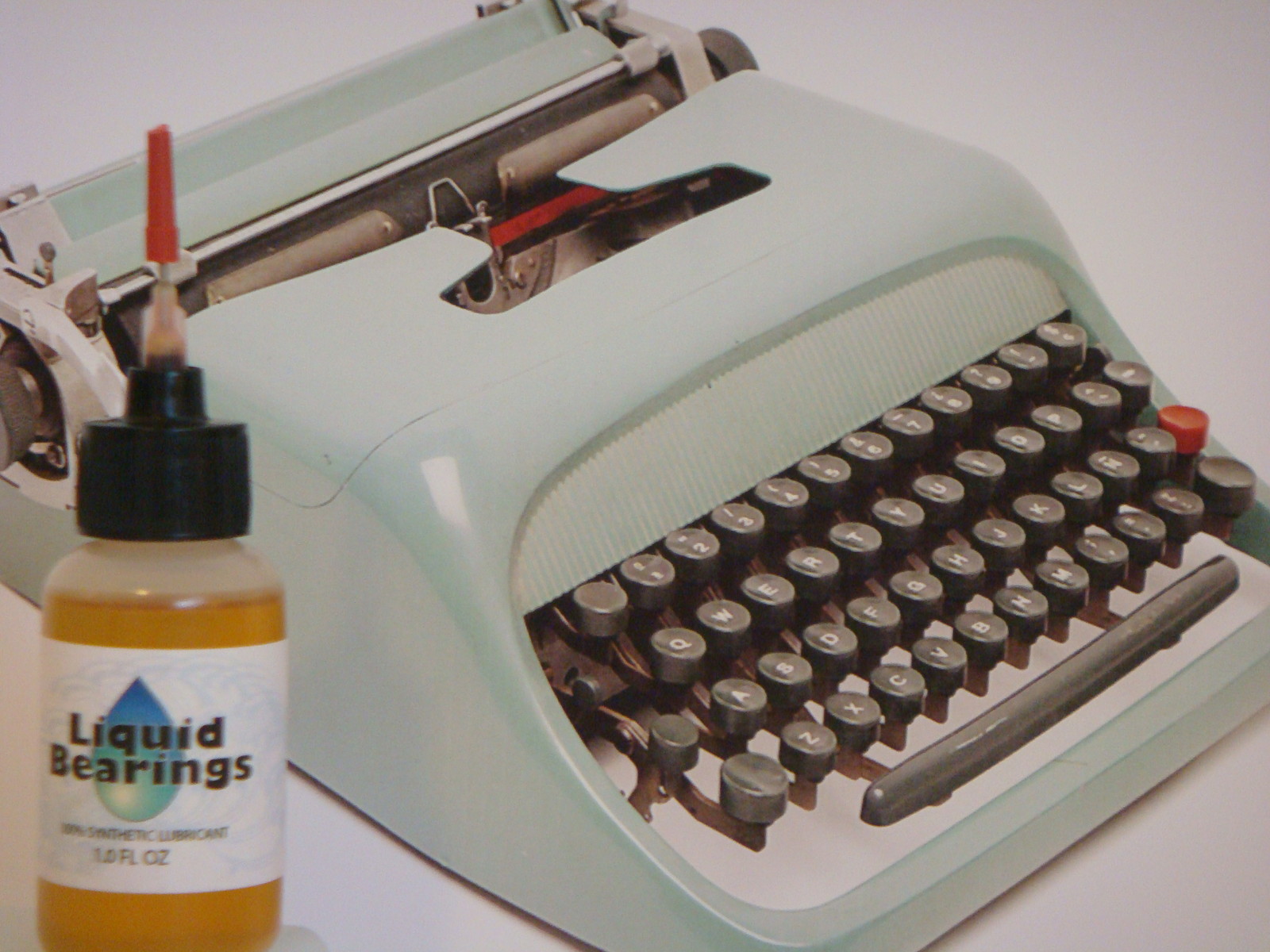 Liquid Bearings 100%-synthetic oil for antique & modern typewriters, 2 needles!