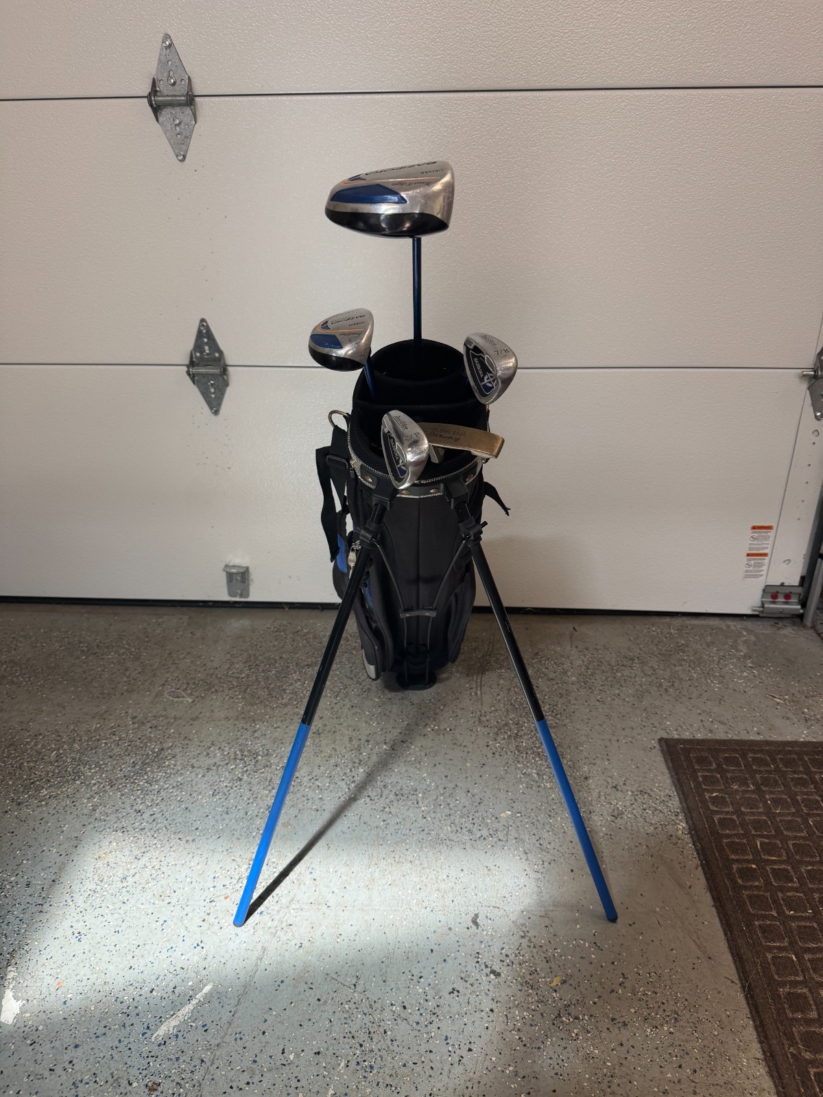 Junior Golf Set w/ Precise Stand Bag – 5 Clubs – LH – Driver = 41″