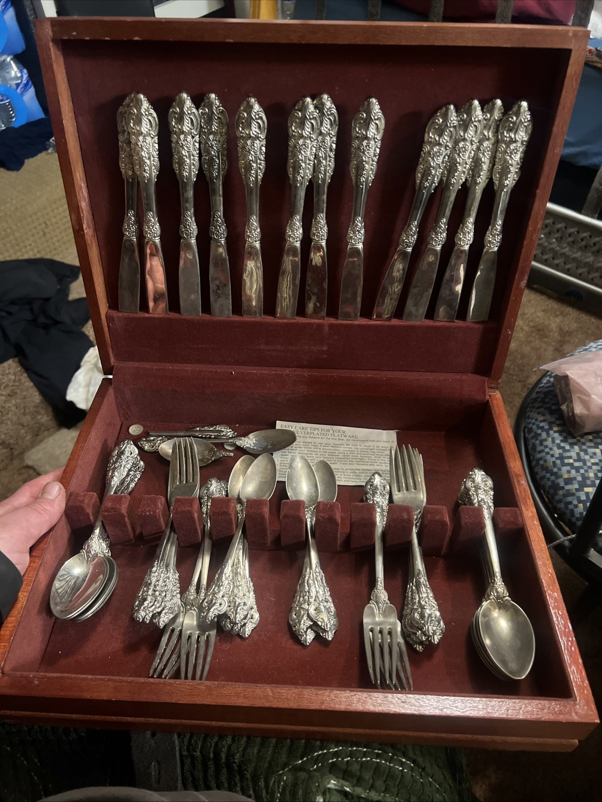Baroque by Godinger Silver Plate Flatware Set Of 51 In Wood Felt Lined Box As Is