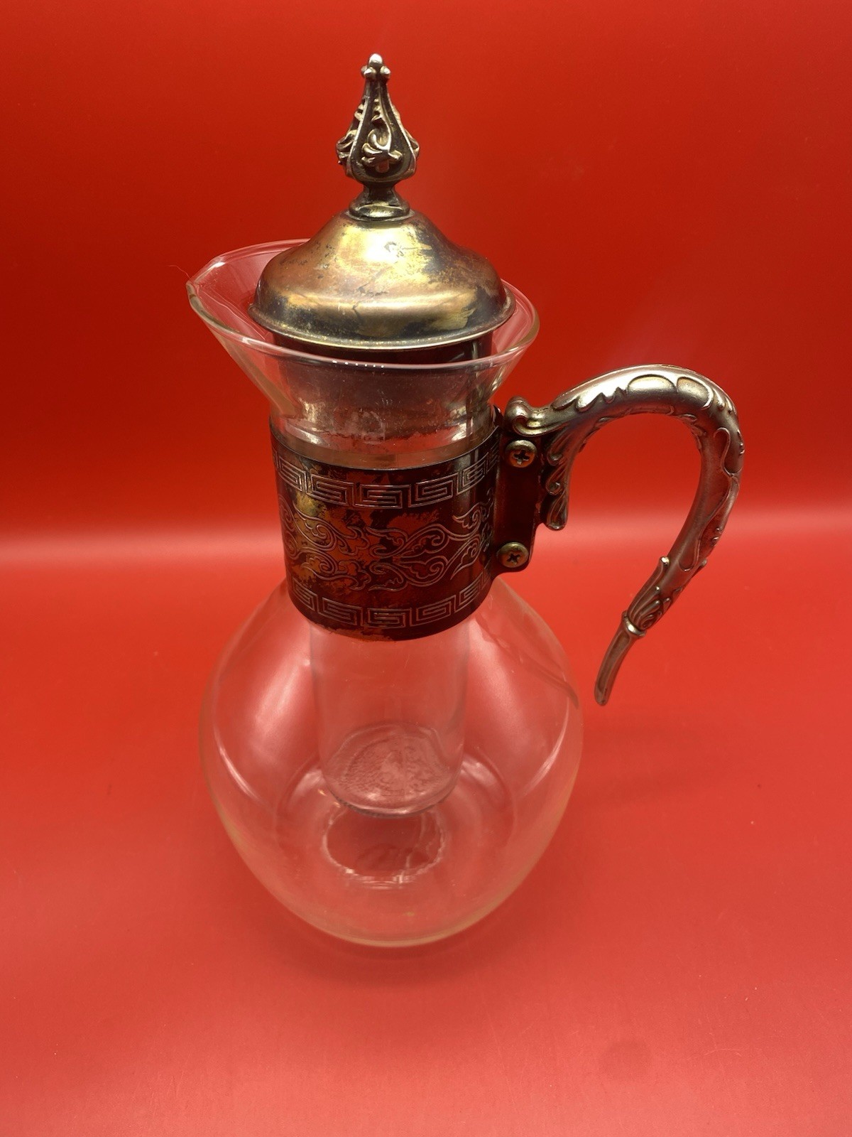 11″ Vtg Corning Heat Proof Glass Carafe with Ornate Silverplate Top Excellent