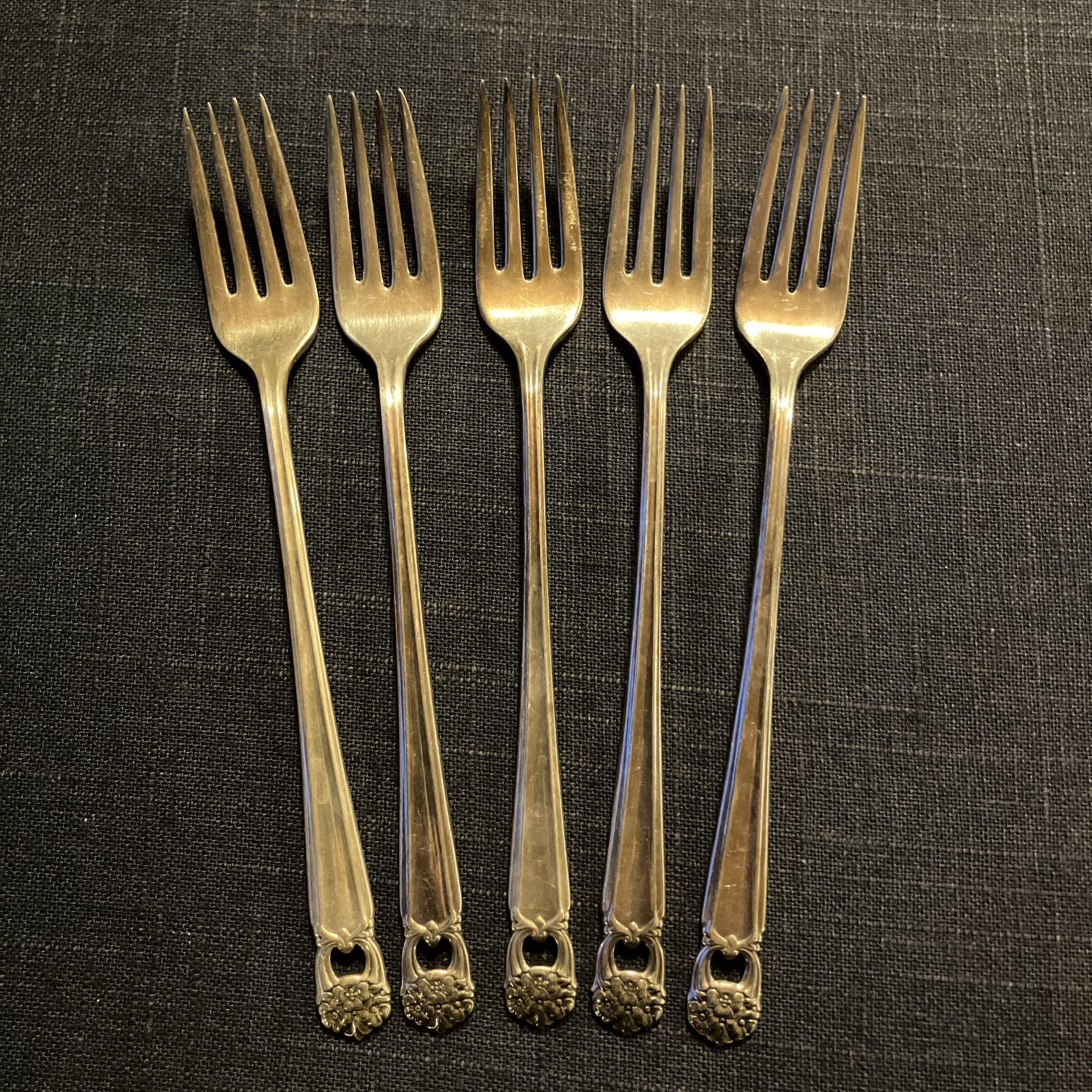 5 International Silver 1847 Rogers Bros ETERNALLY YOURS Silverplate Dinner Forks