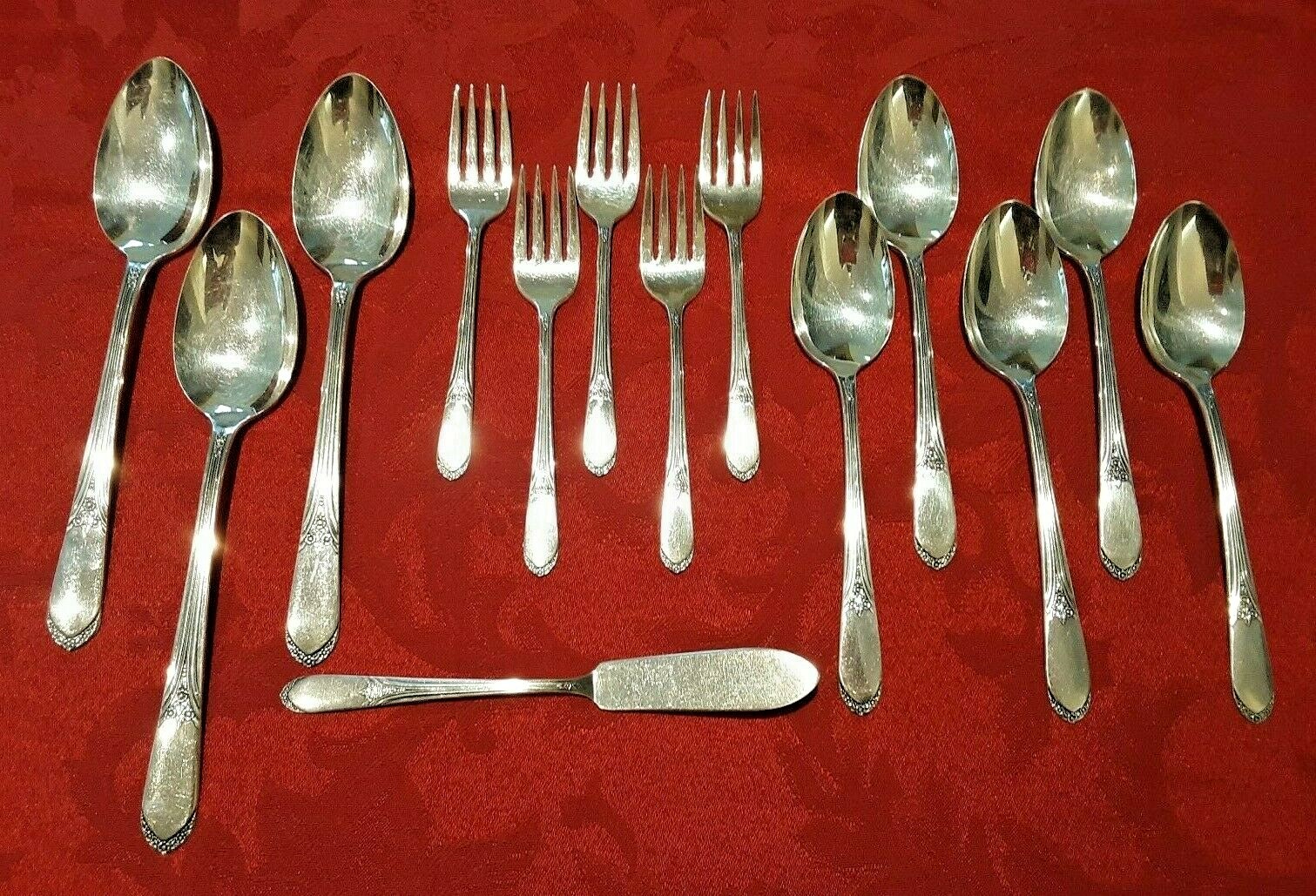 Vintage Wm. Rogers MARY LOU / DEVONSHIRE Pattern Silverplate Circa 1938