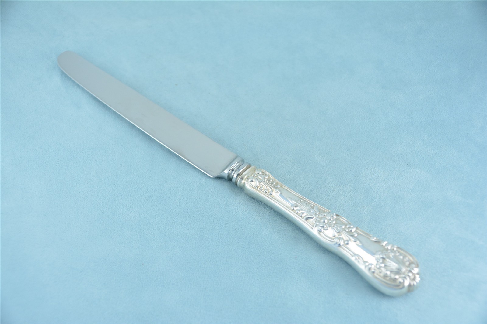 Tiffany English King Sterling 10-1/4″ HH New French Blade Dinner Knife No Mono