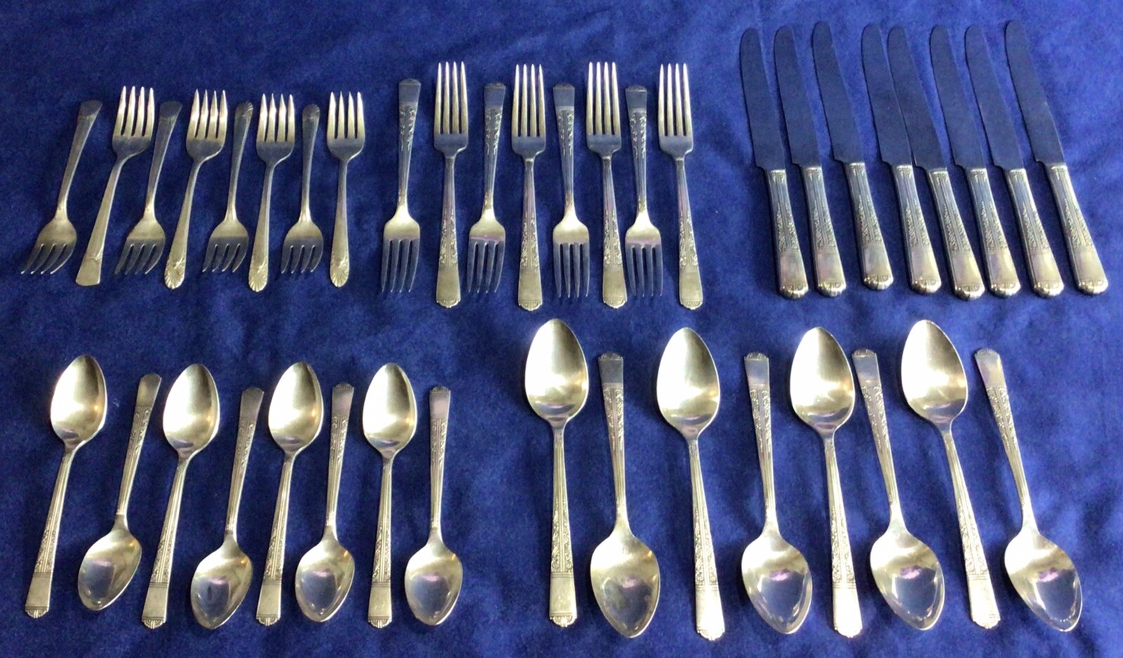 Lot 40 Pc Vintage Oneida Tudor Plate Stainless Community Flatware Set For 8