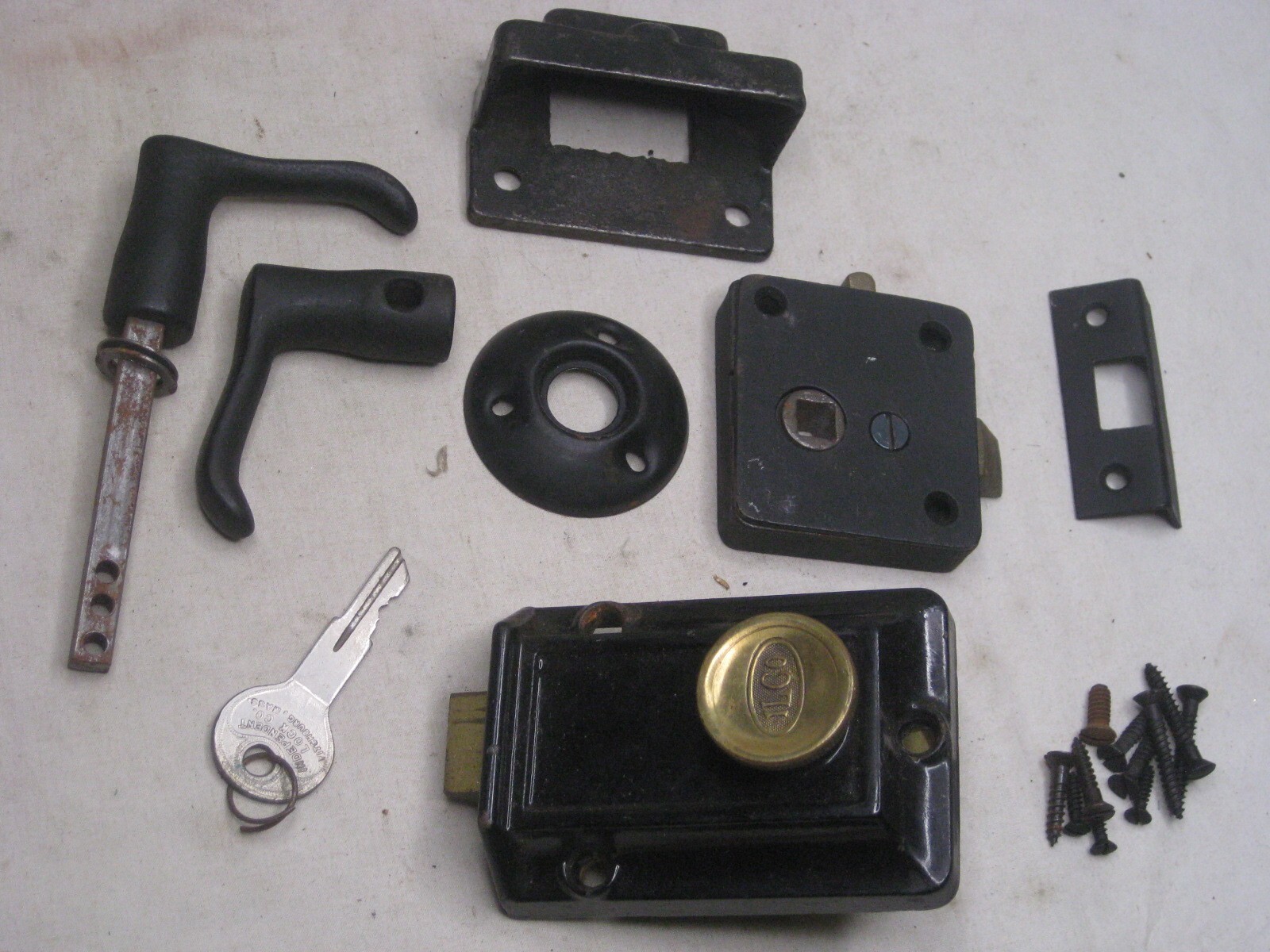 vintage ILCO lock set door latch catch key turn knob rosette hardware +
