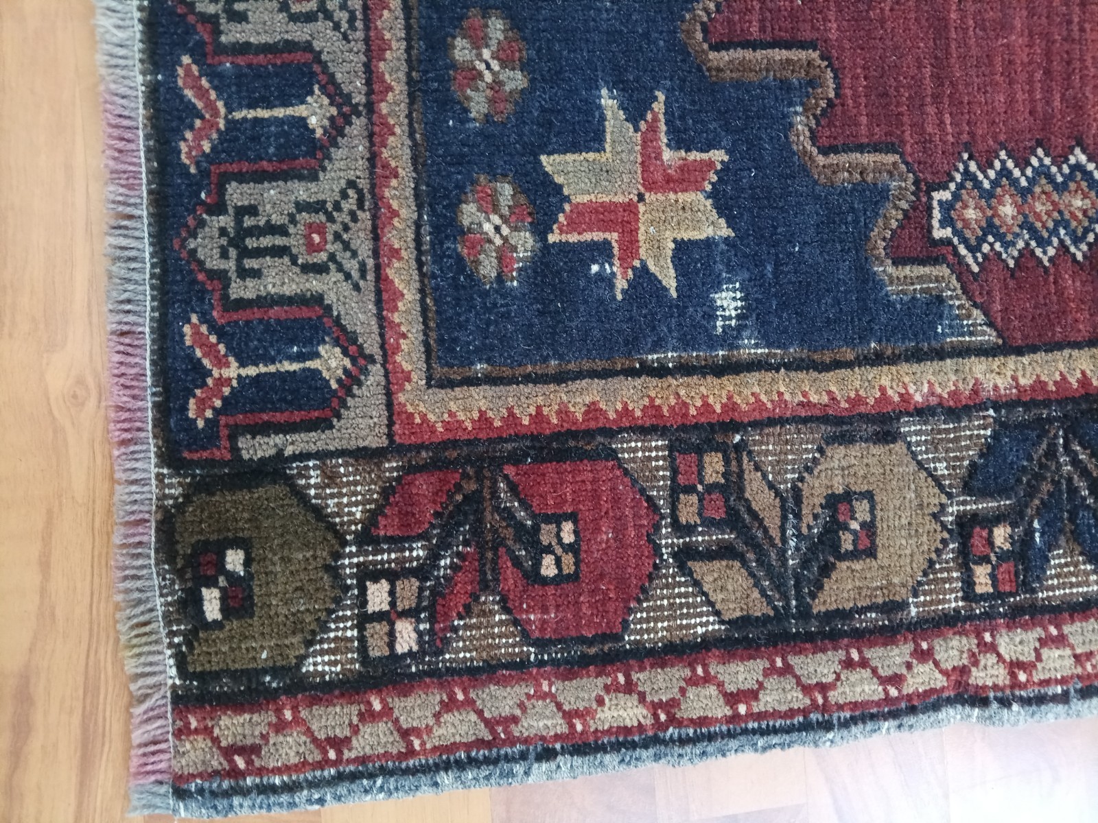 Antique Prayer Rug, Columnar Geometric Caucasian Rug, İnterior design rug