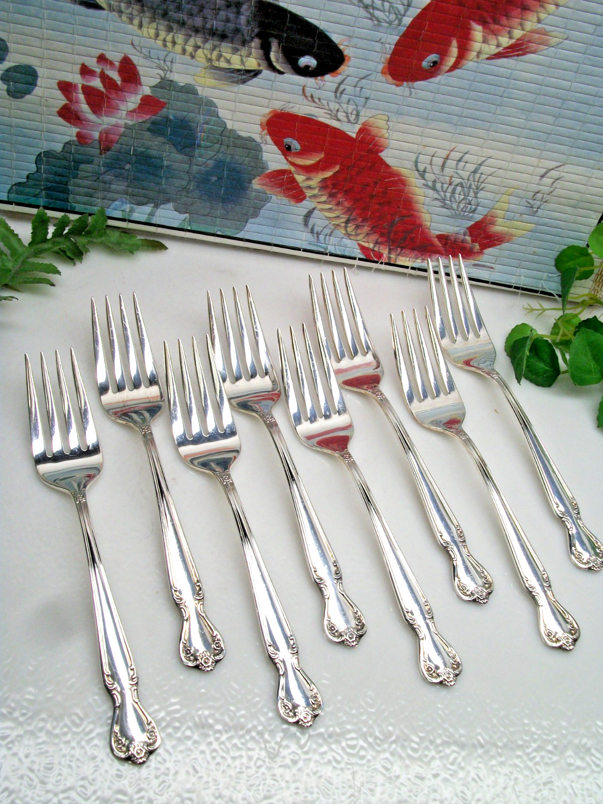 8 International Rogers DAYBREAK Elegant Lady Silverplate Dessert Forks 1952