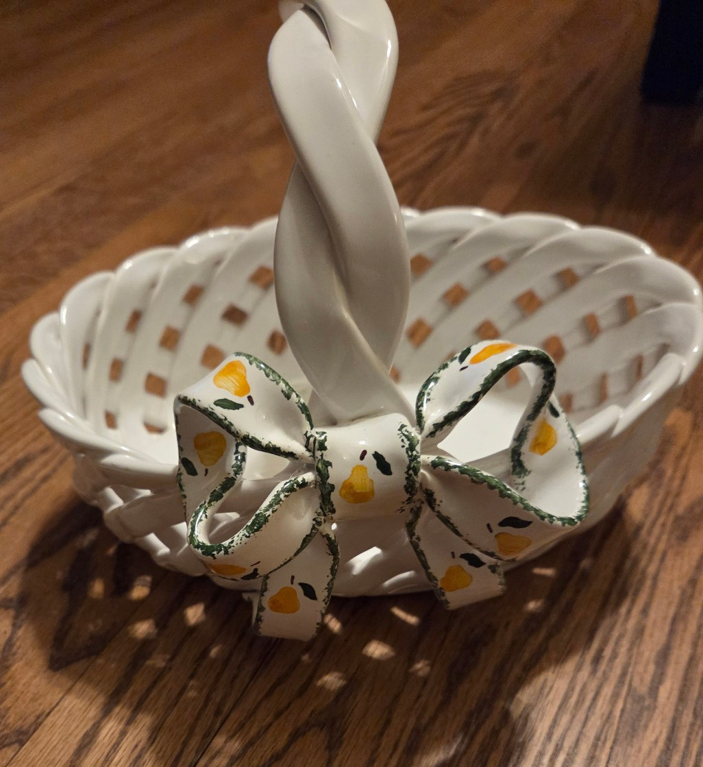 White Ceramic Spring Basket with handle & green & yellow pear design bow