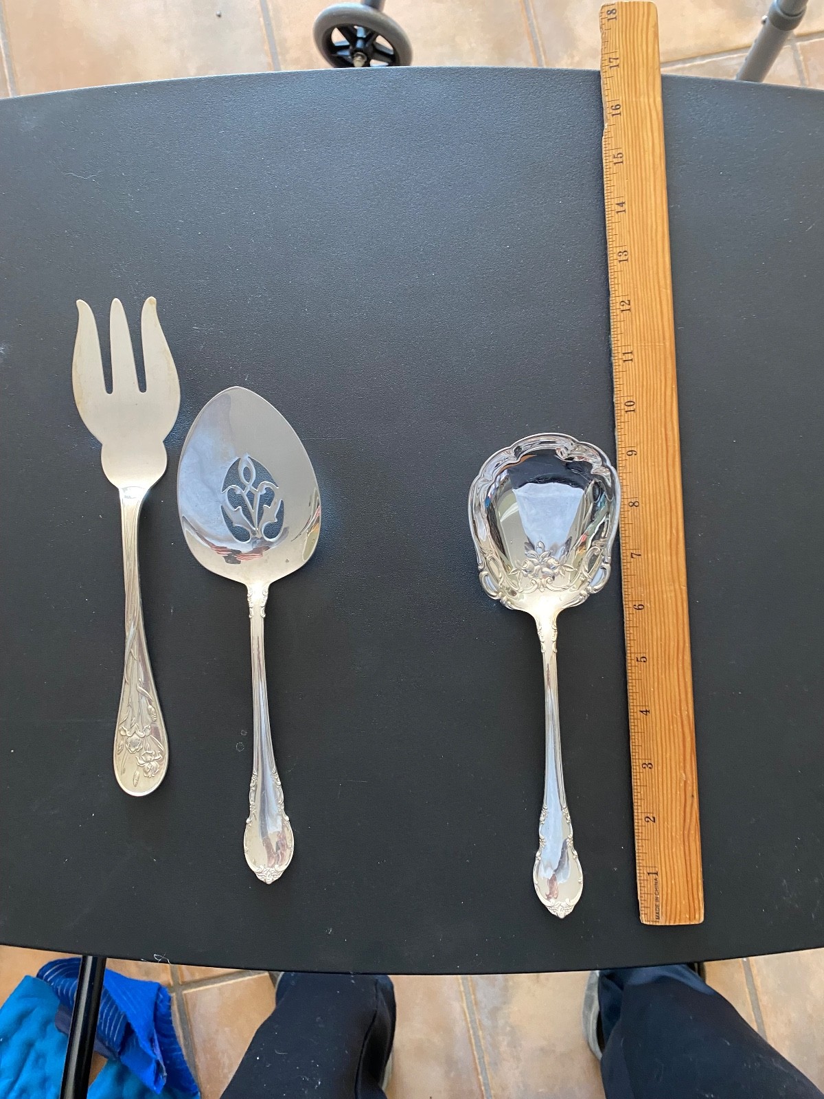 LUNT STERLING ODD BERRY SERVER SERVER MODERN VICTORIAN BERRY SPOON 9 3/4″