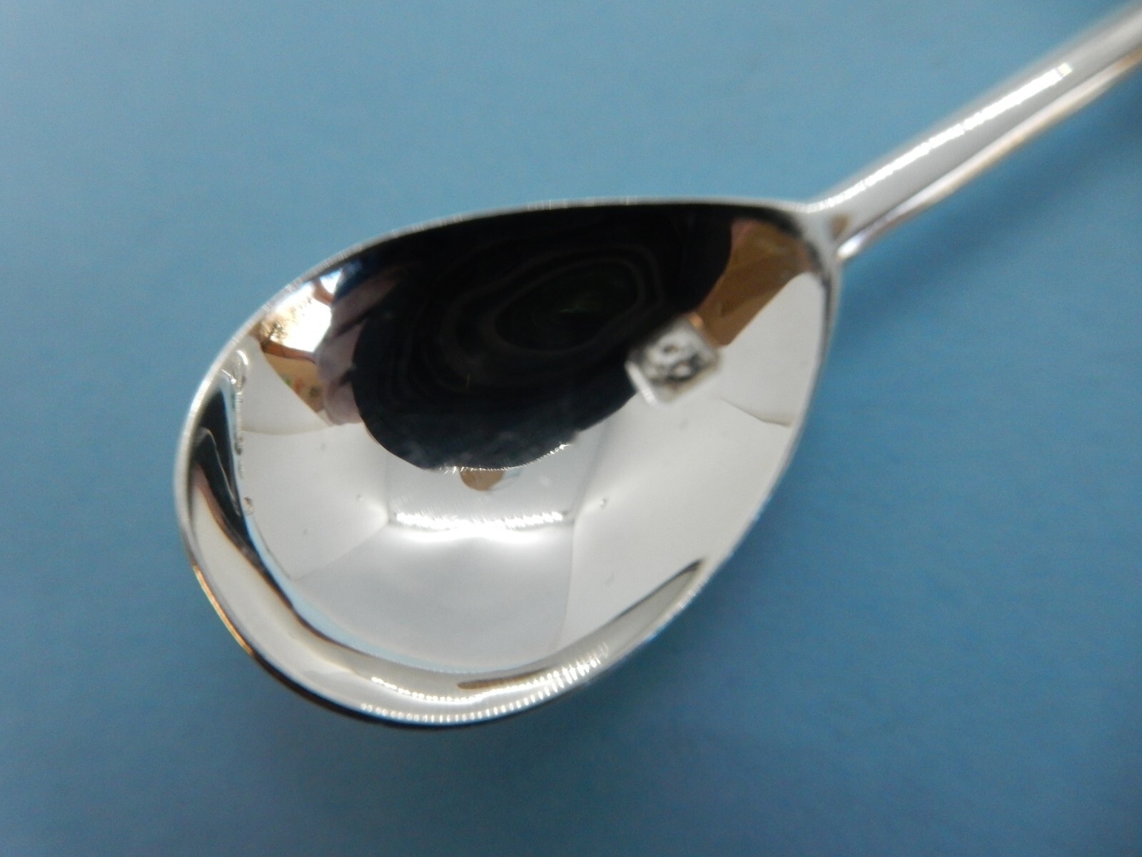 Boxed Set of 8 MEDIEVAL STYLE Solid SILVER Teaspoons GOLDSMITHS London 1936/7