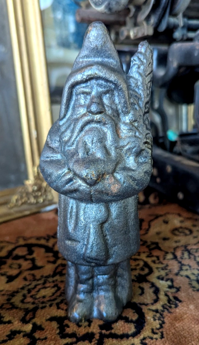 Primitive Style Metal cast iron Santa Belsnickle Bank Mold Figurine 6″ (E4)