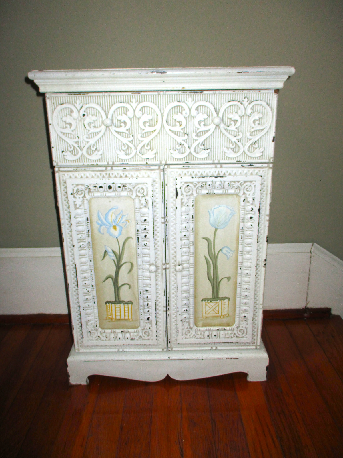 Gorgeous! Vintage French Country Ornate Carved Painted Doors Accent Cabinet